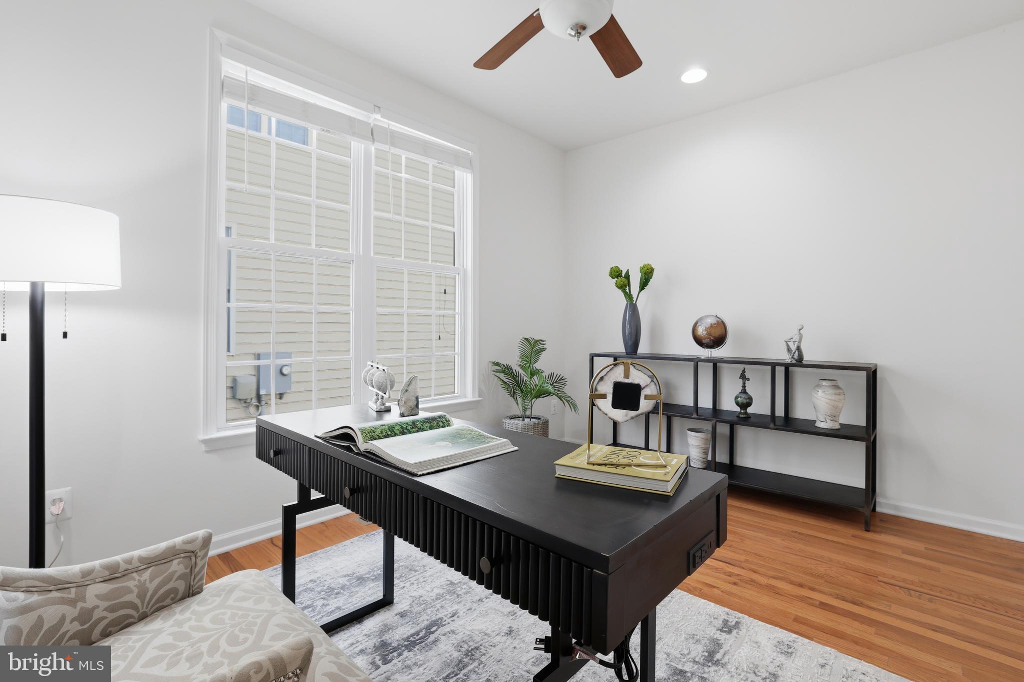 SOUTH RIDING - Residential