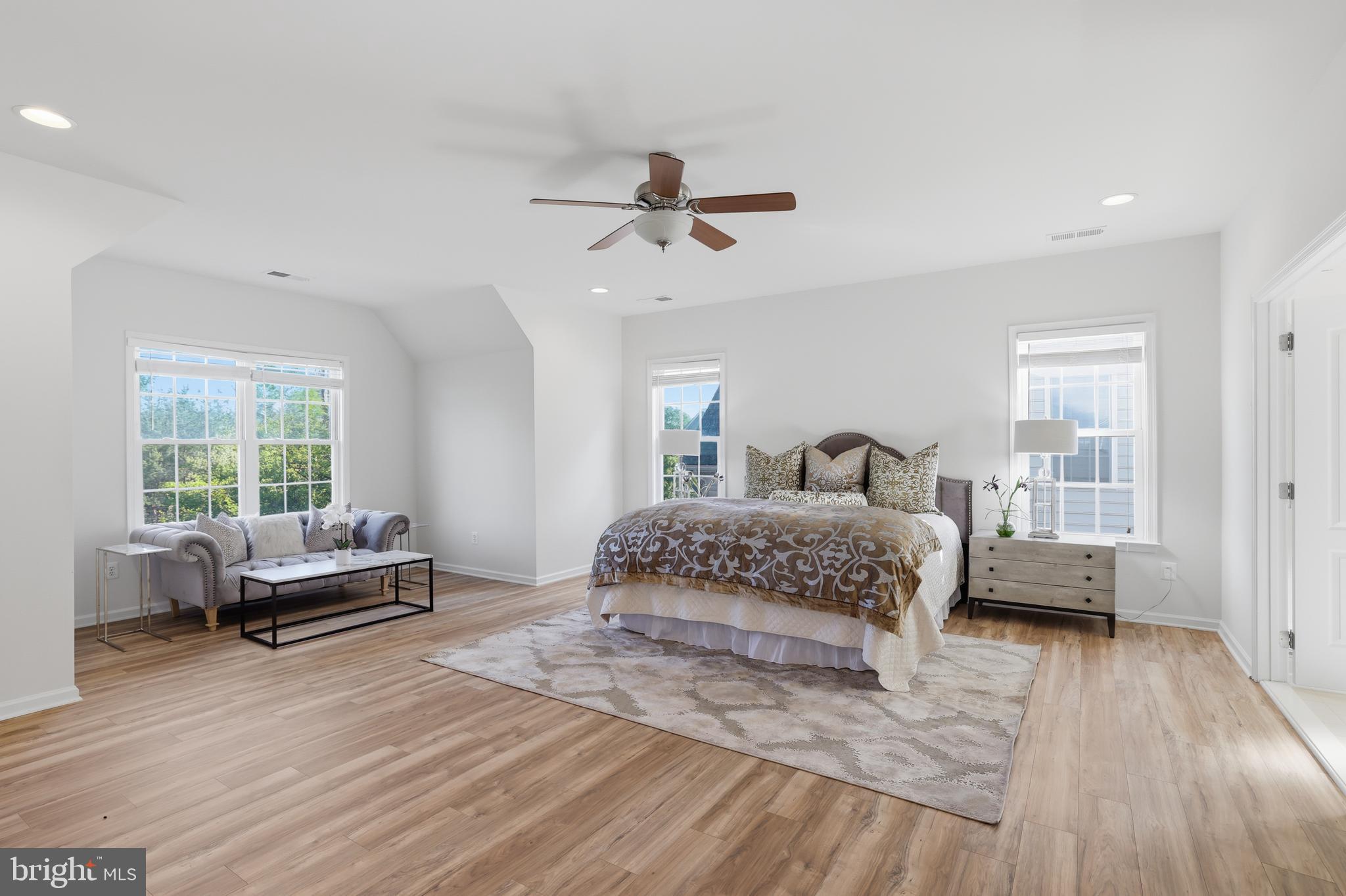 SOUTH RIDING - Residential