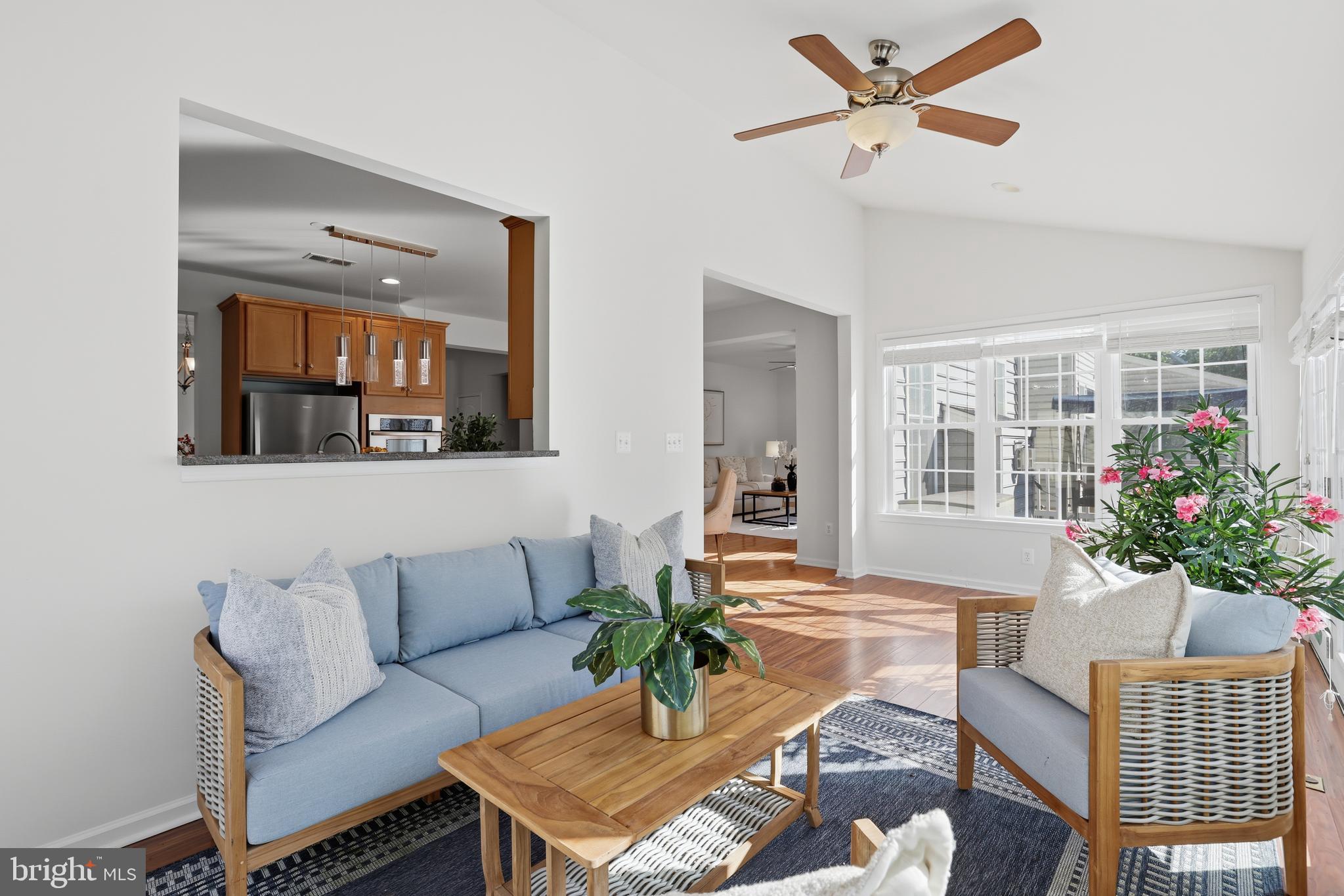 SOUTH RIDING - Residential