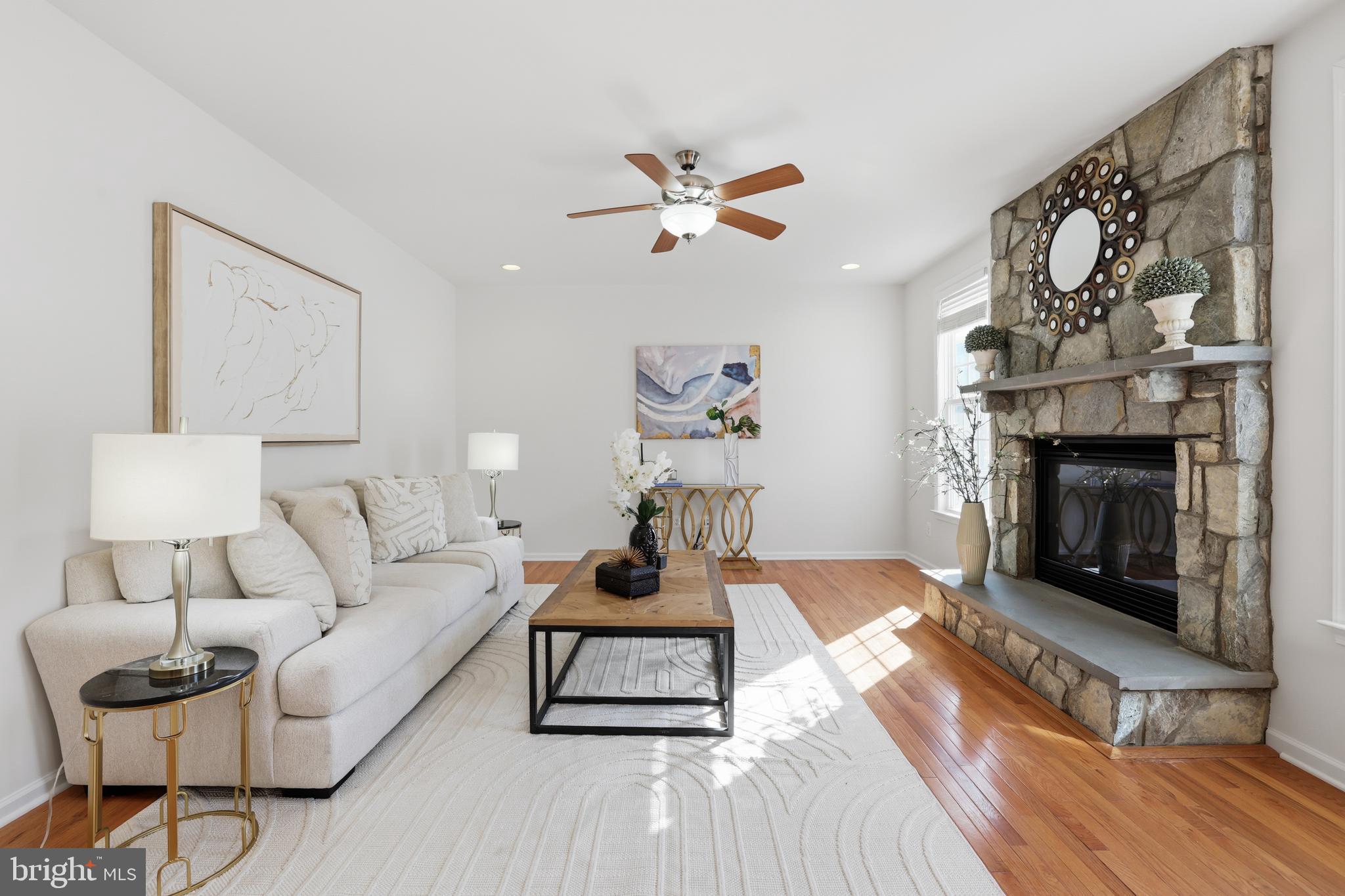 SOUTH RIDING - Residential