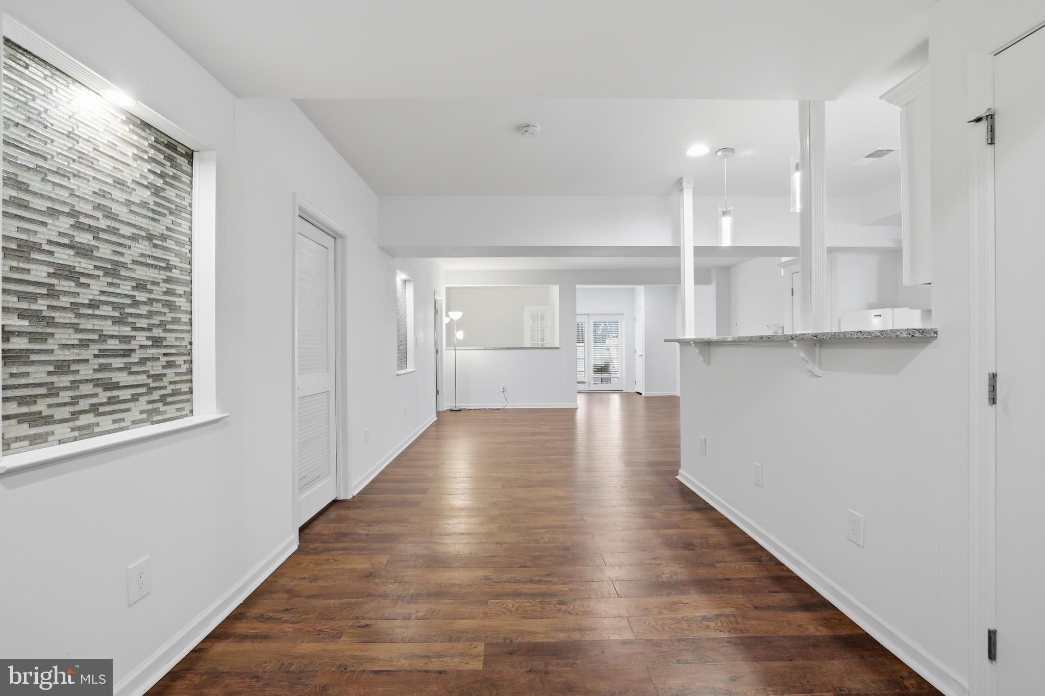 SOUTH RIDING - Residential