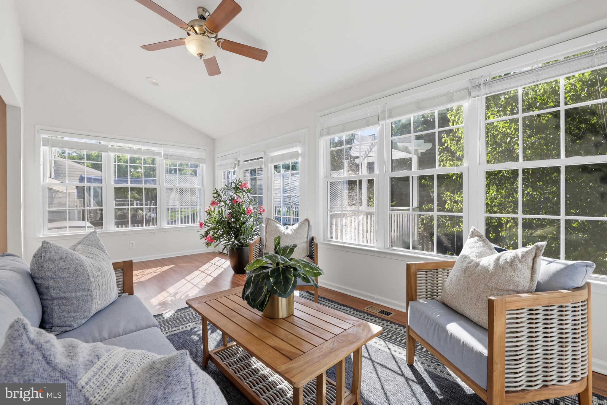 SOUTH RIDING - Residential