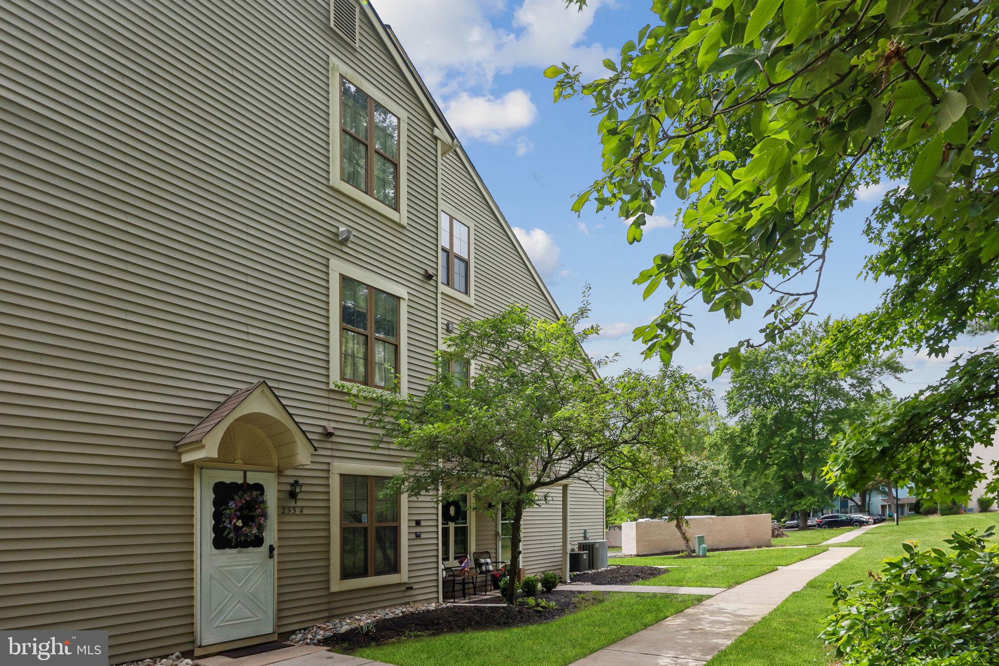 253 EVERLY COURT A