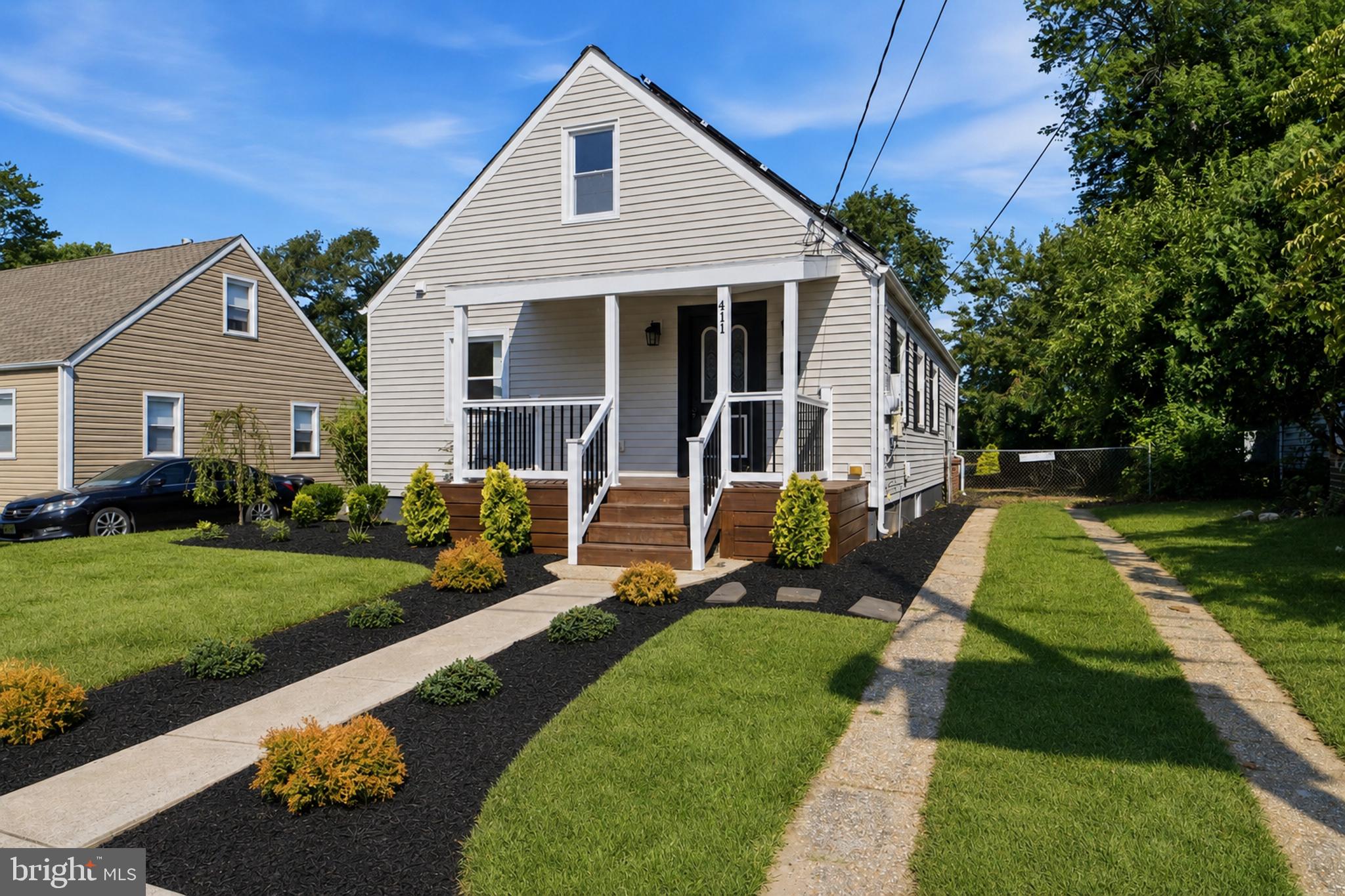 411 CENTER AVENUE