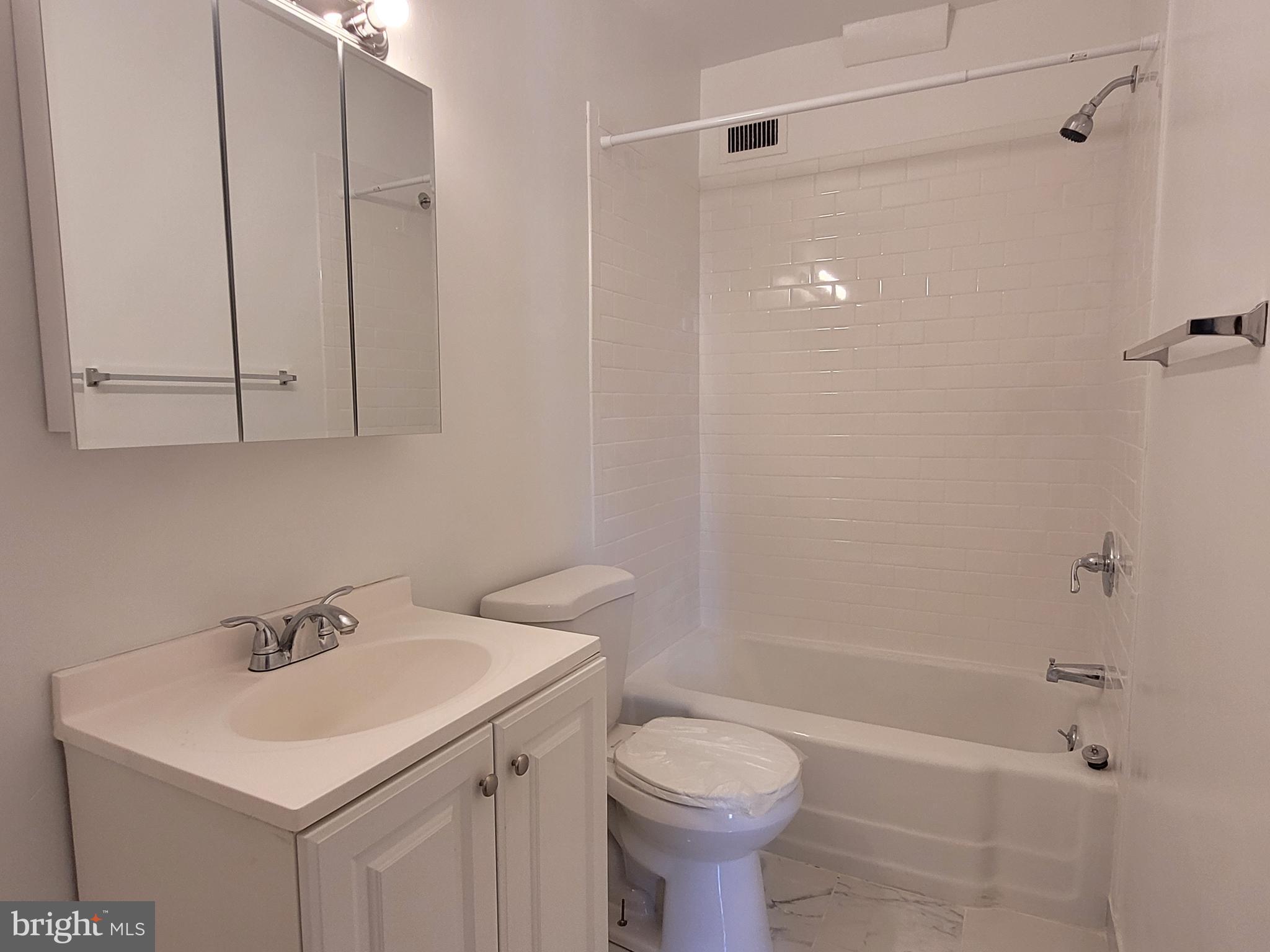 RITTENHOUSE SQUARE - Residential Lease