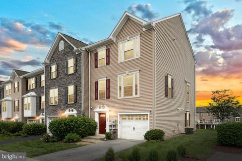 1261 ELDERSLIE LANE 110 YORK PA 17403