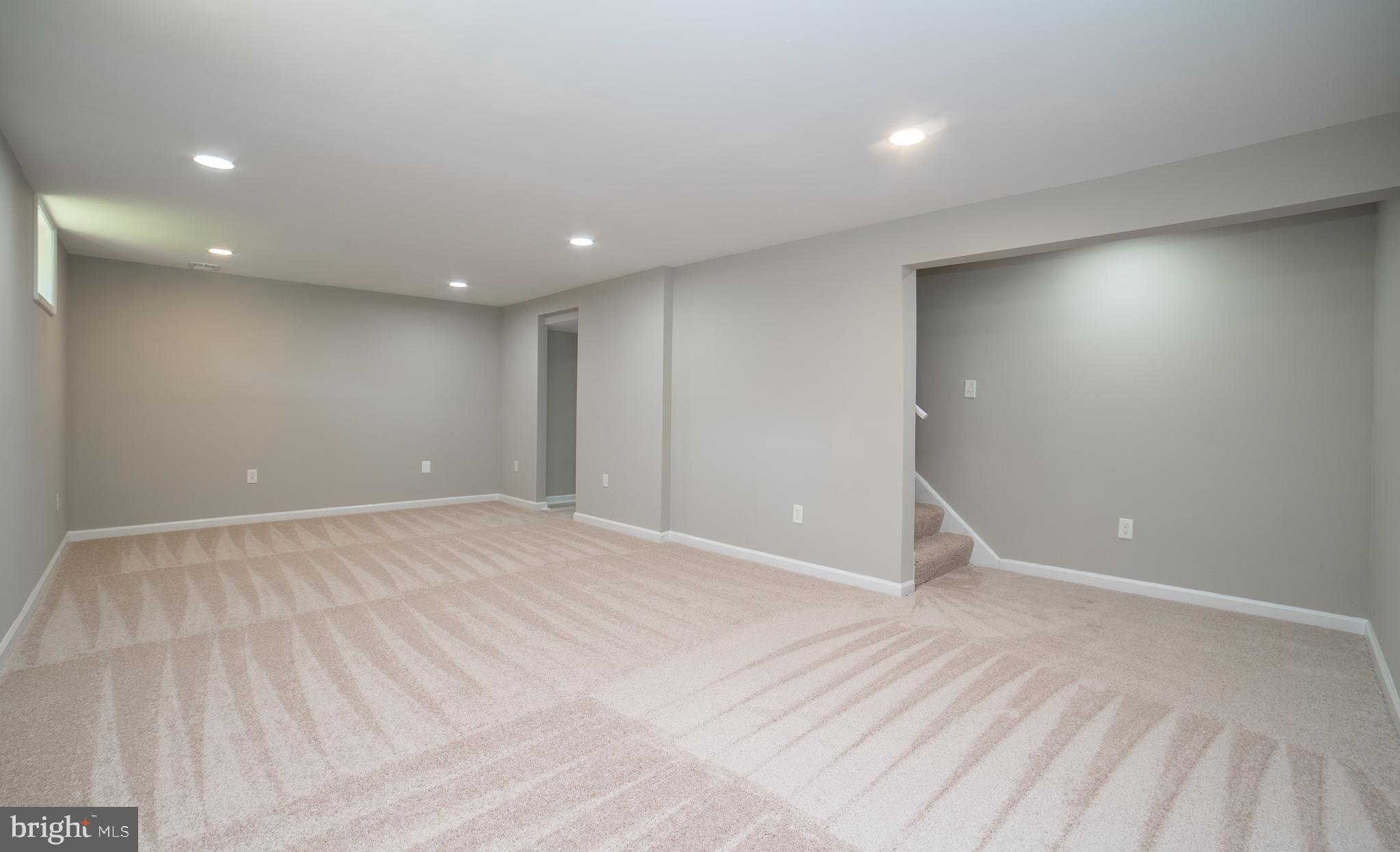 WHITFIELD WOODS - Residential