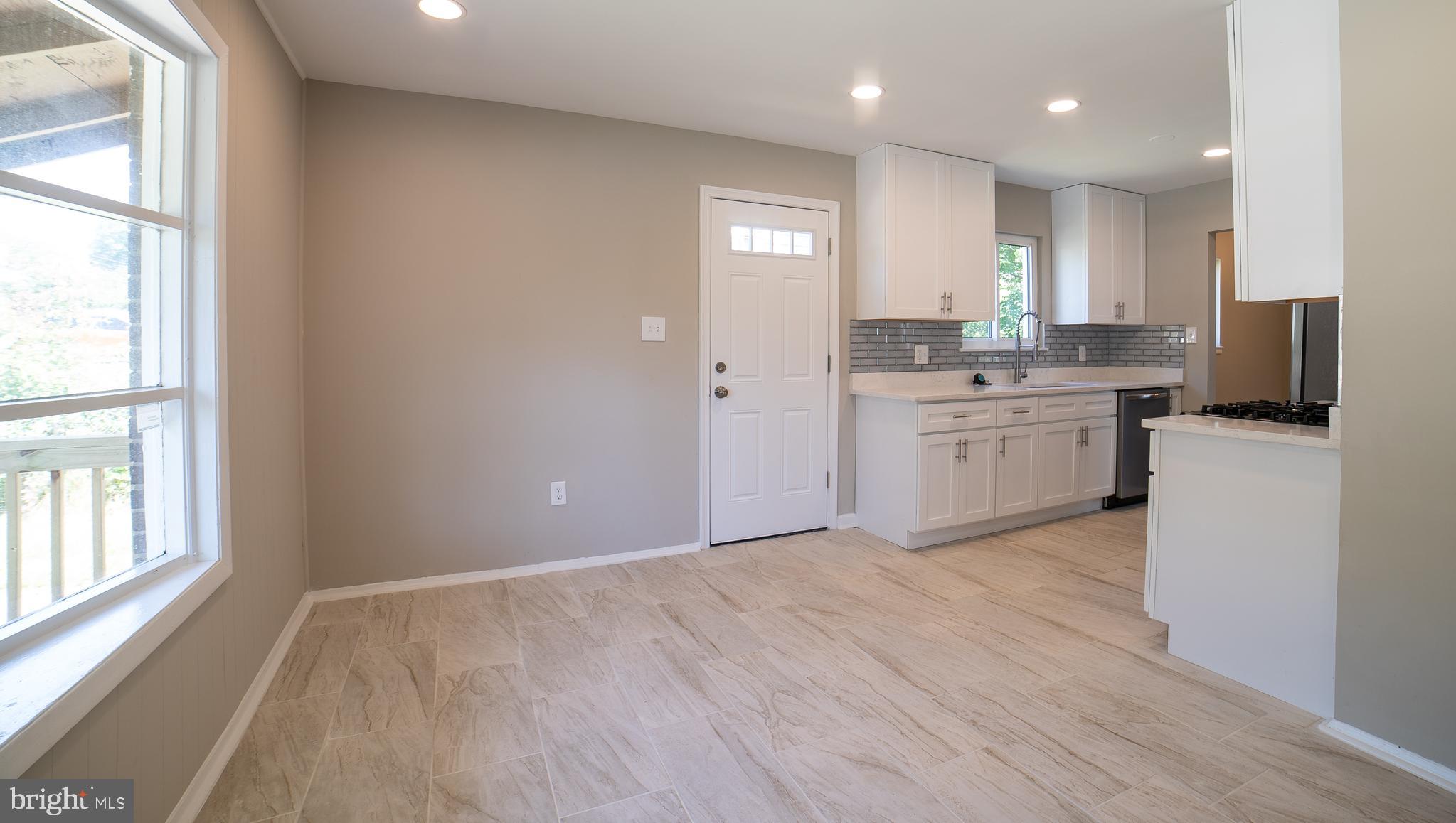 WHITFIELD WOODS - Residential