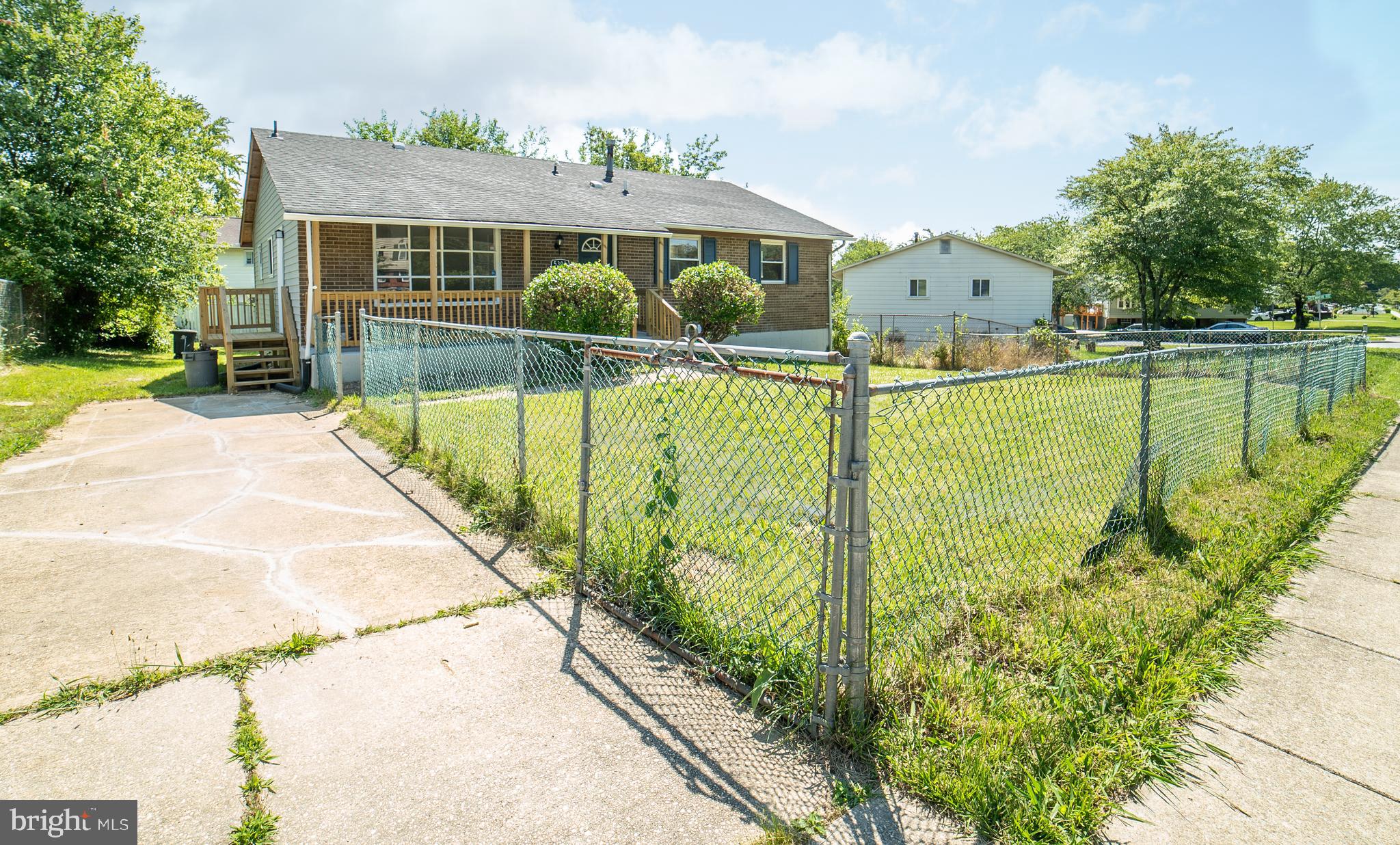 WHITFIELD WOODS - Residential