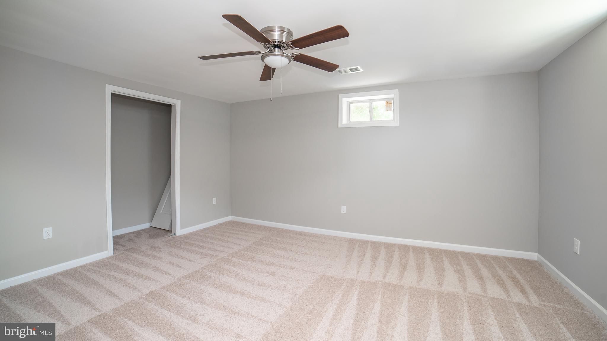 WHITFIELD WOODS - Residential