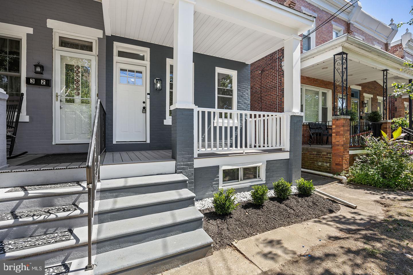 30 LINCOLN AVENUE