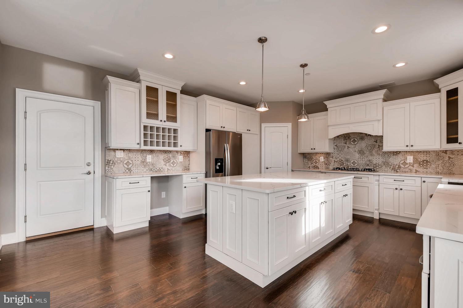 RIDGE VIEW - Residential