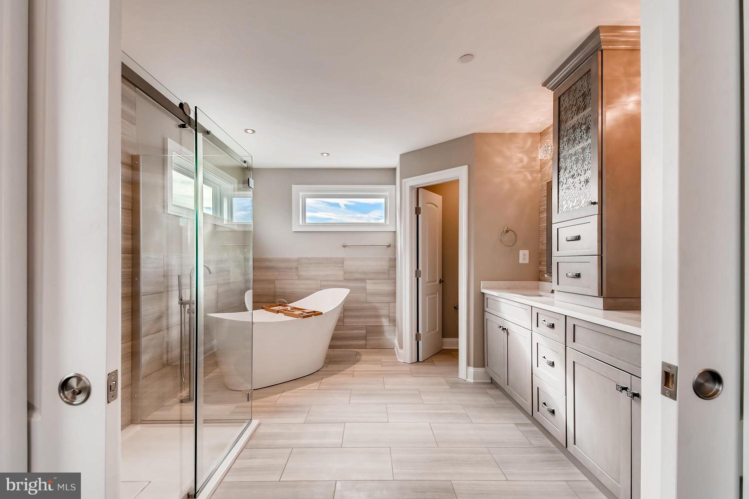 RIDGE VIEW - Residential