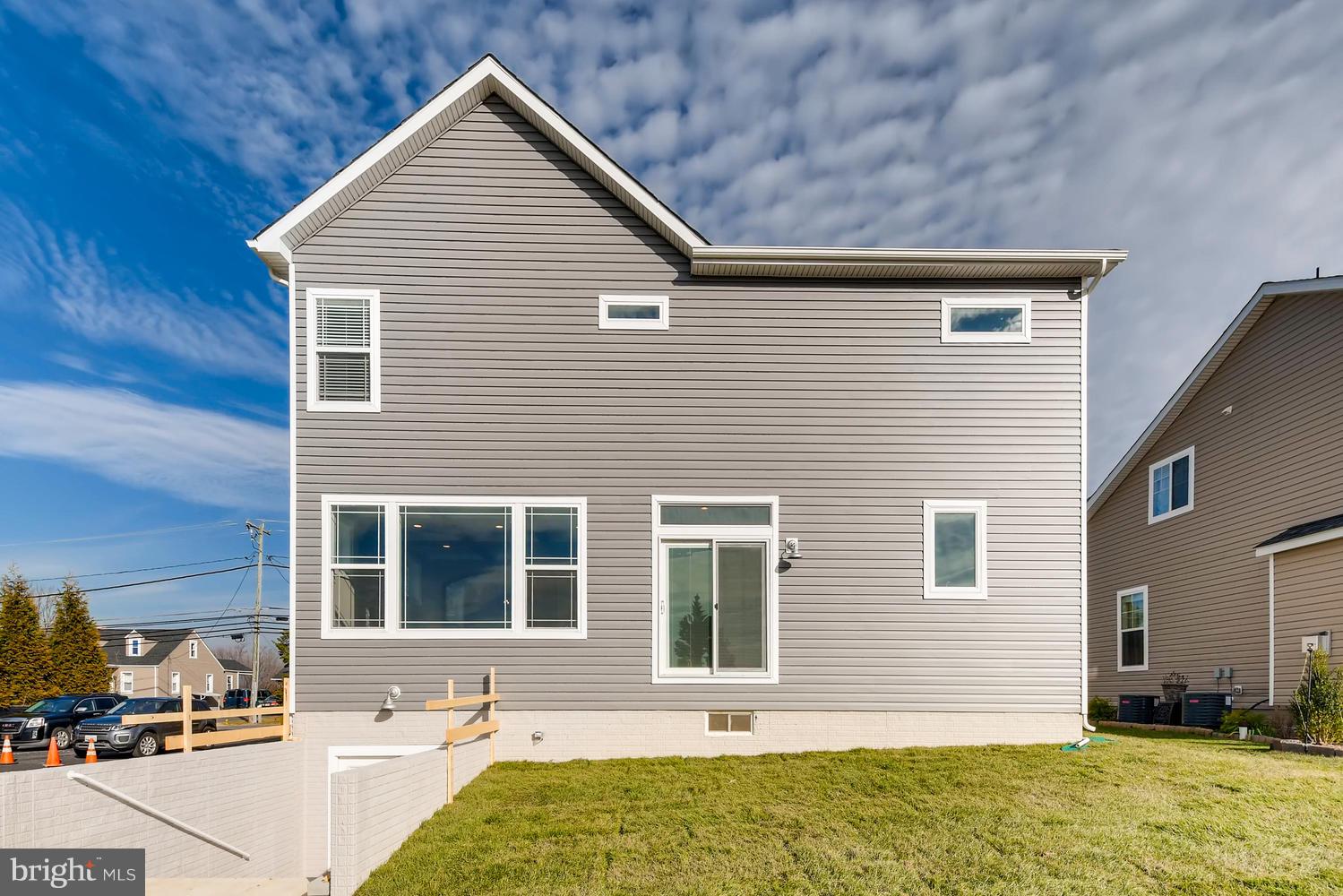 RIDGE VIEW - Residential