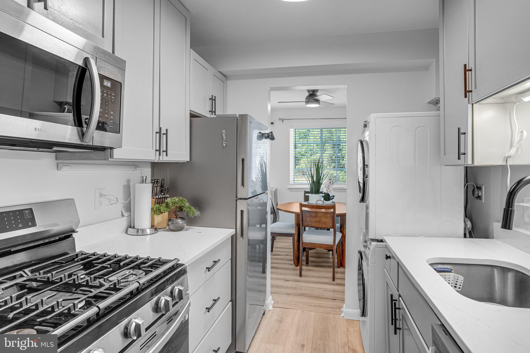 RIVER TERRACE - Residential