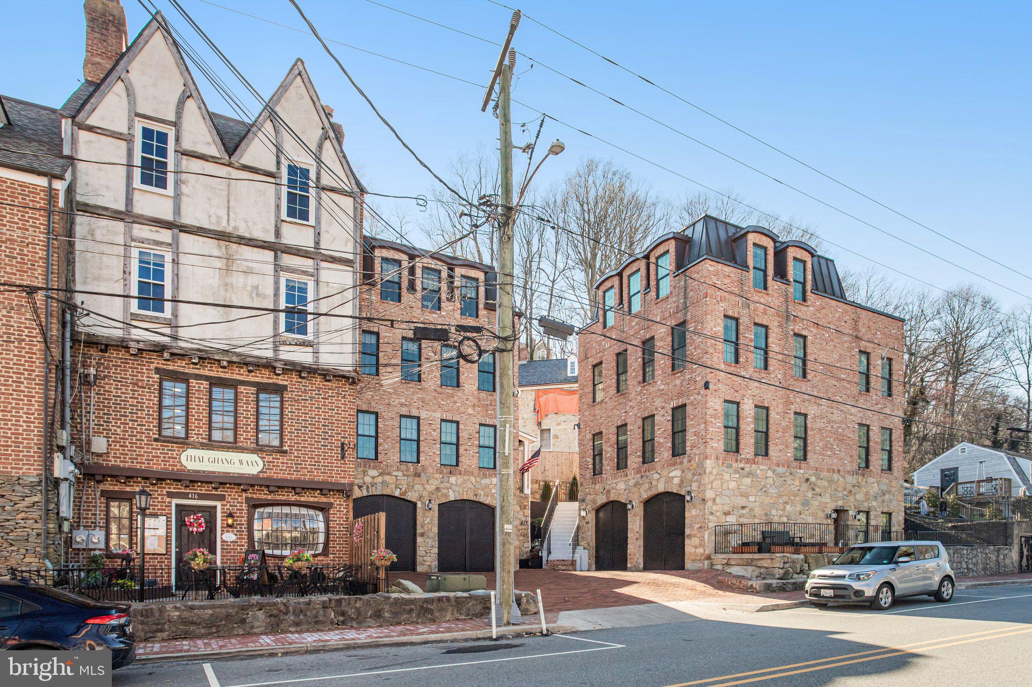 RIVER TERRACE - Residential