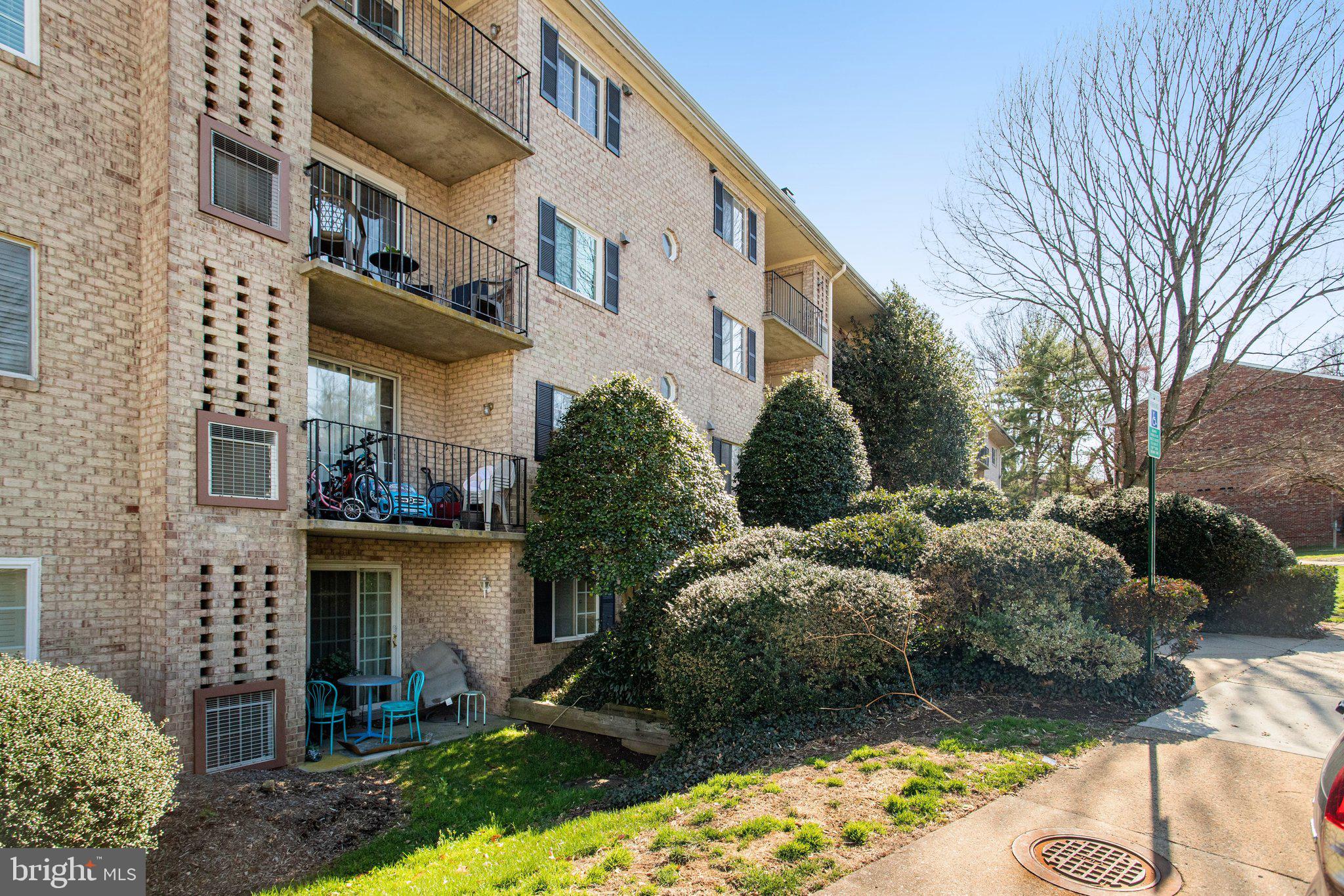 1521 COLONIAL DRIVE 201