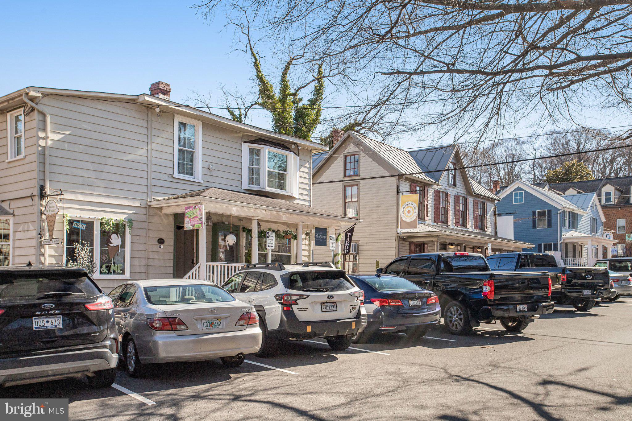 RIVER TERRACE - Residential