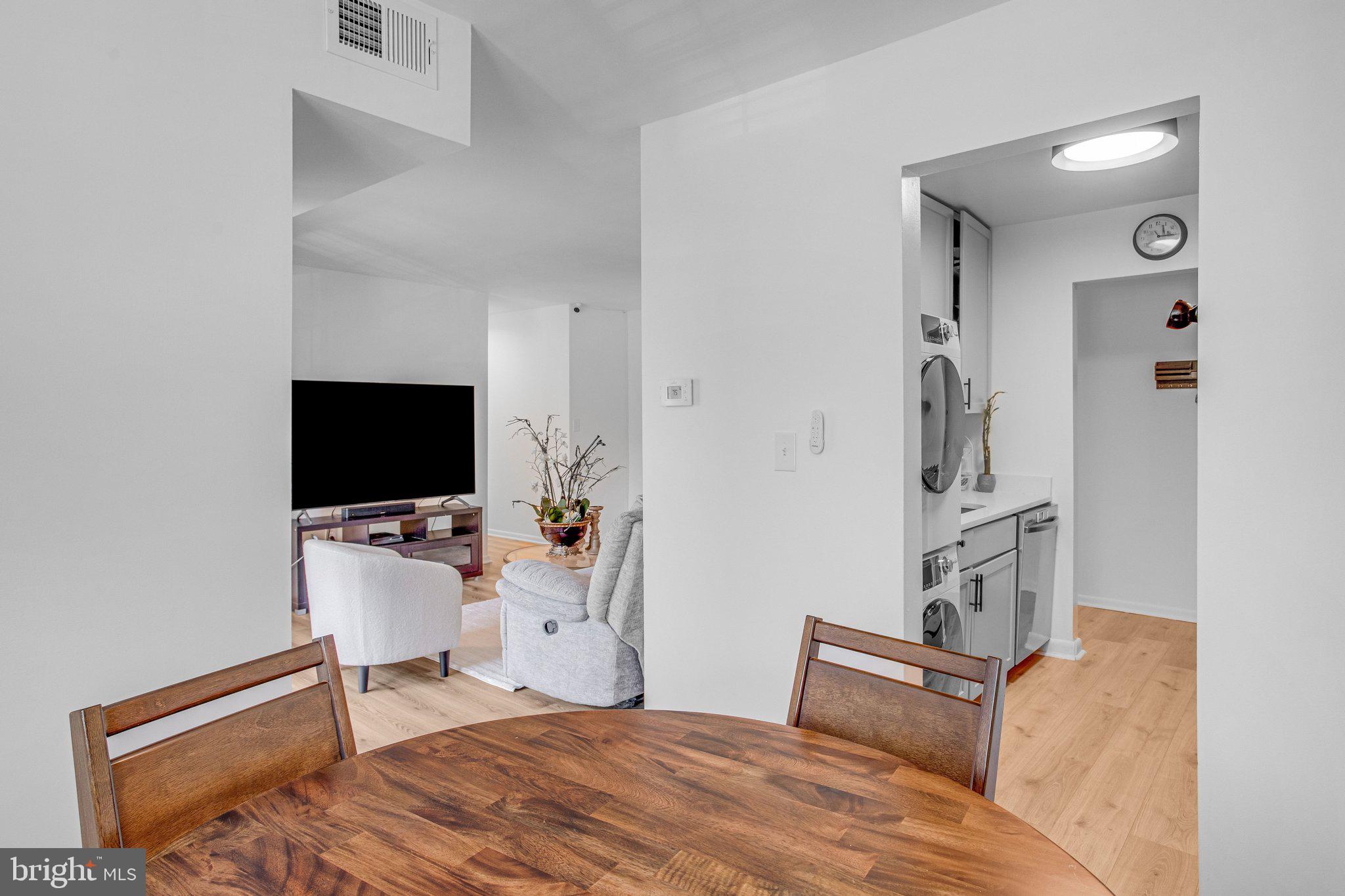 RIVER TERRACE - Residential