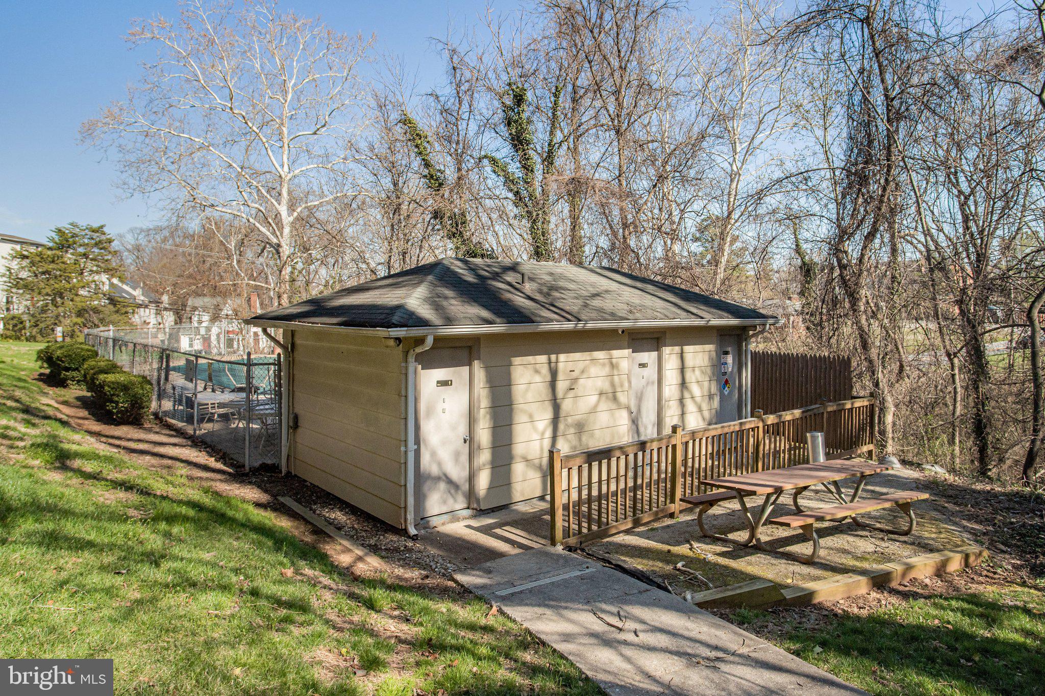 RIVER TERRACE - Residential