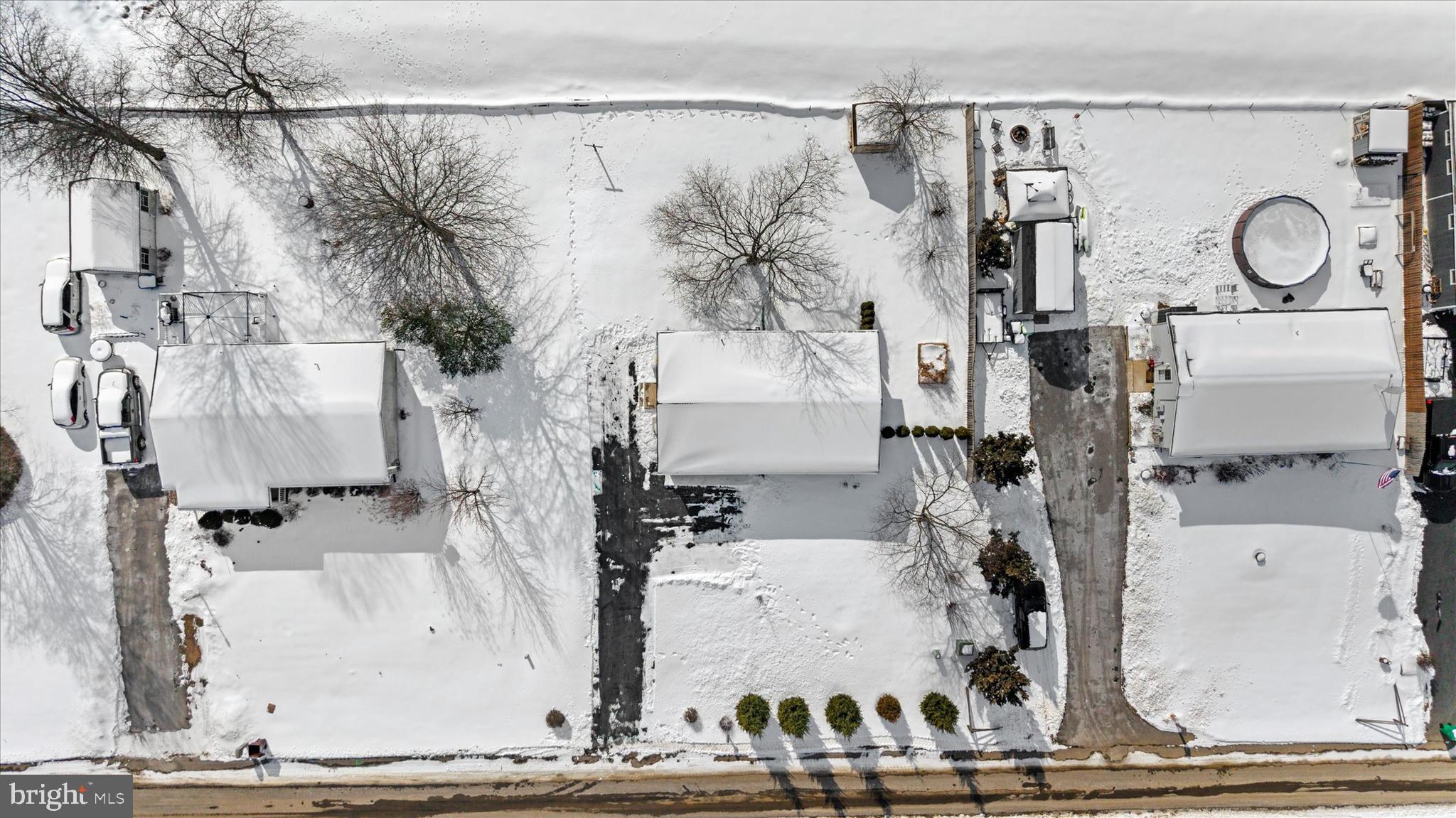 SHEFFIELD MANOR BLVD - Residential