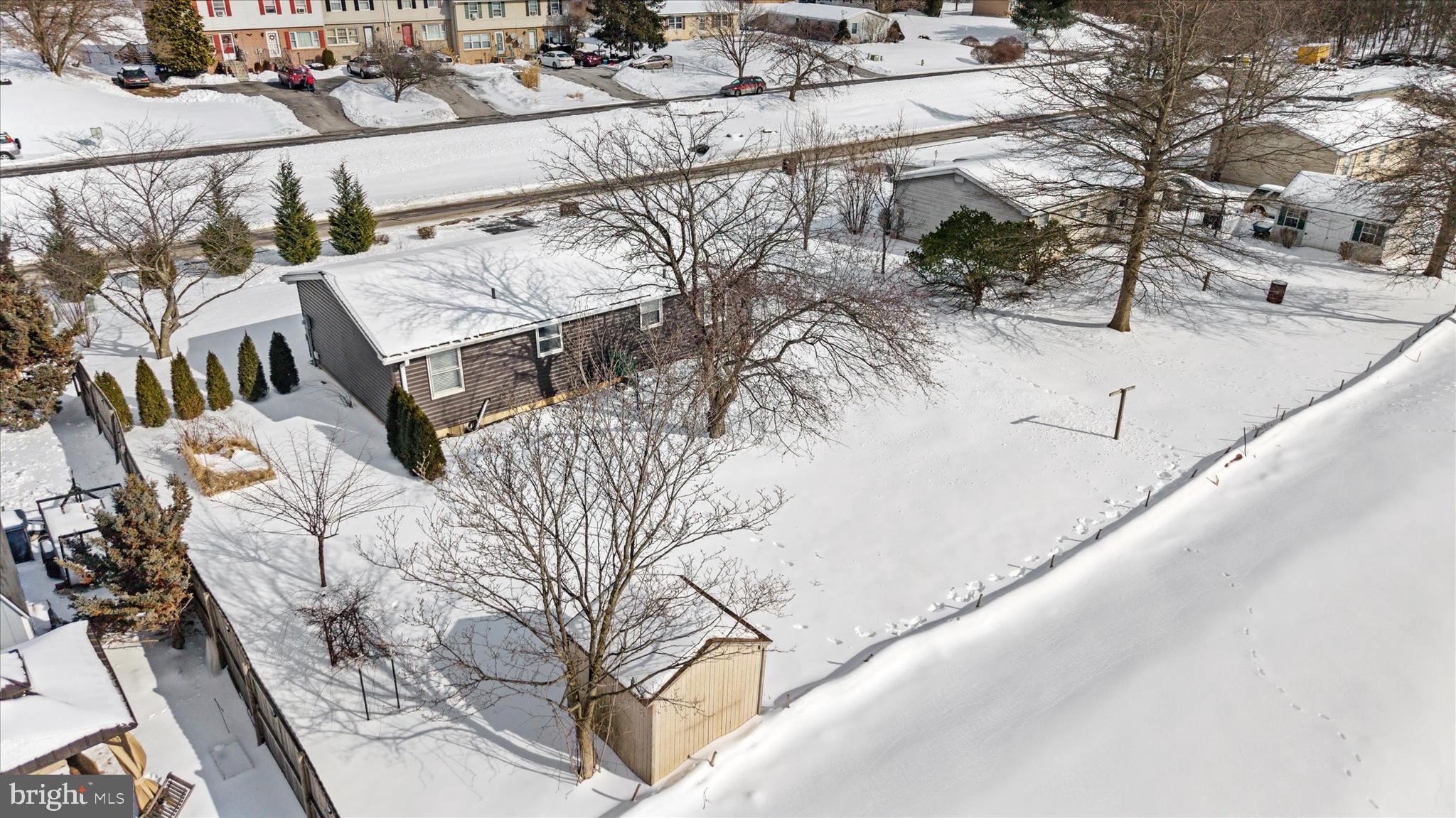 SHEFFIELD MANOR BLVD - Residential