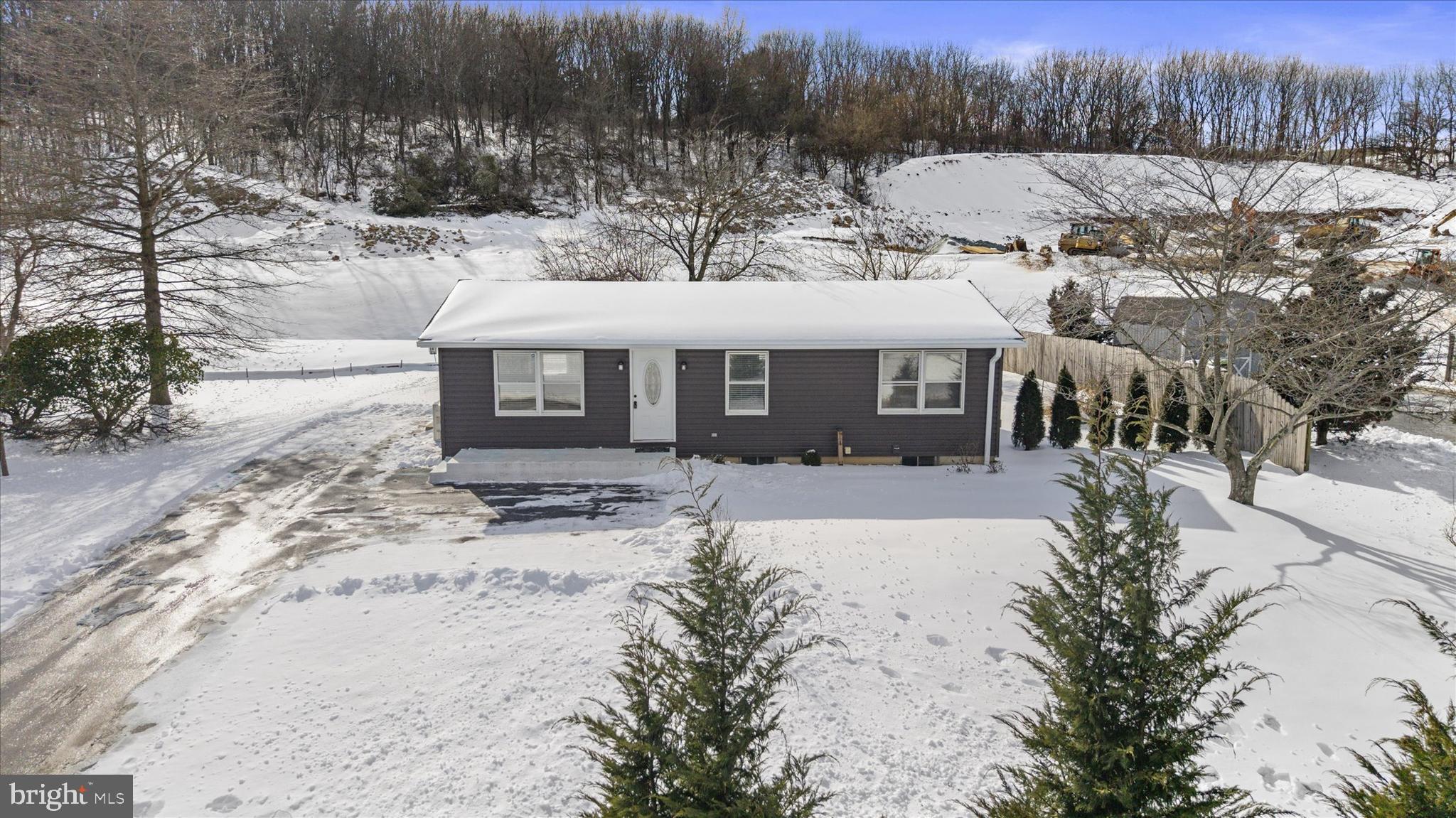 SHEFFIELD MANOR BLVD - Residential