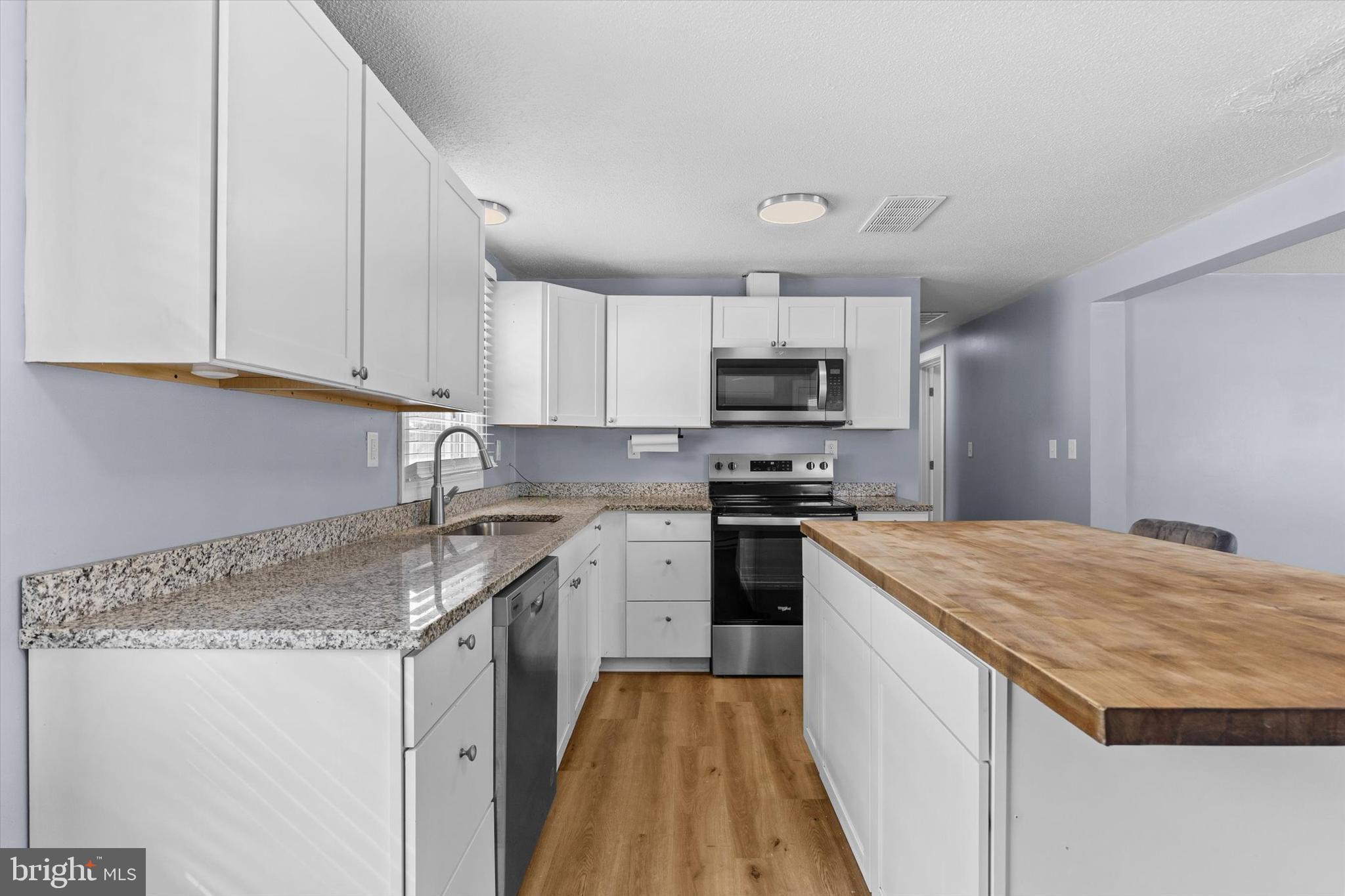 SHEFFIELD MANOR BLVD - Residential