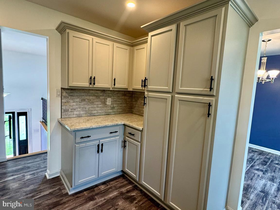 ACCO PARK - Residential Lease