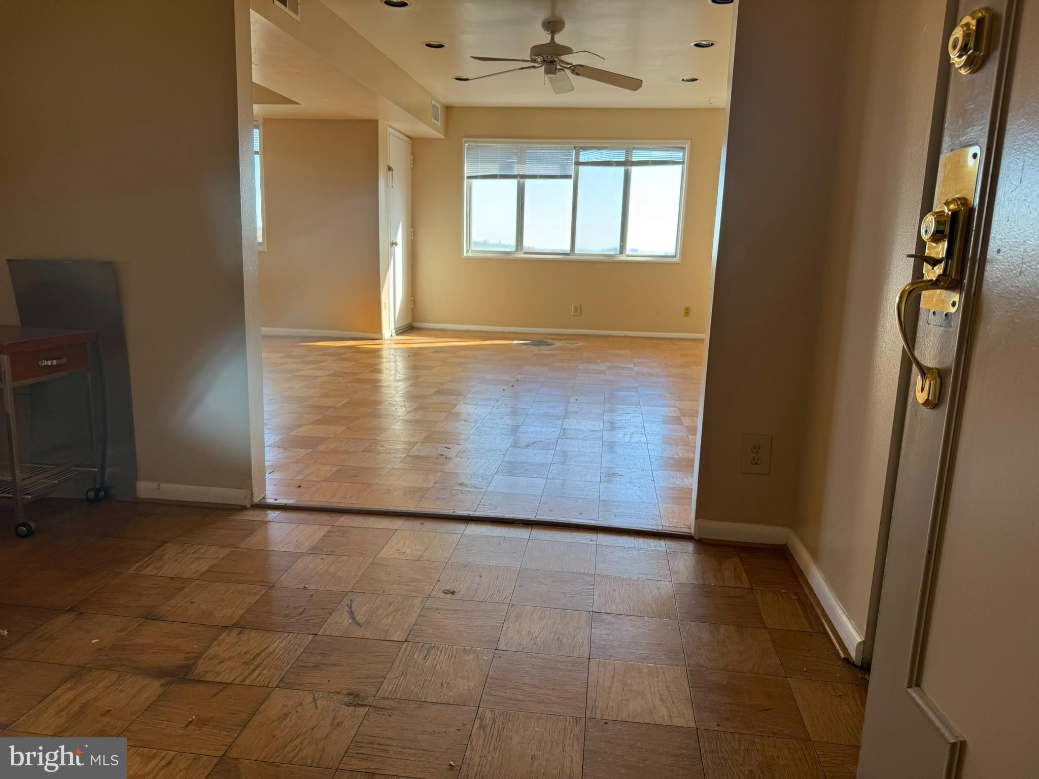 5340 HOLMES RUN PARKWAY 1215