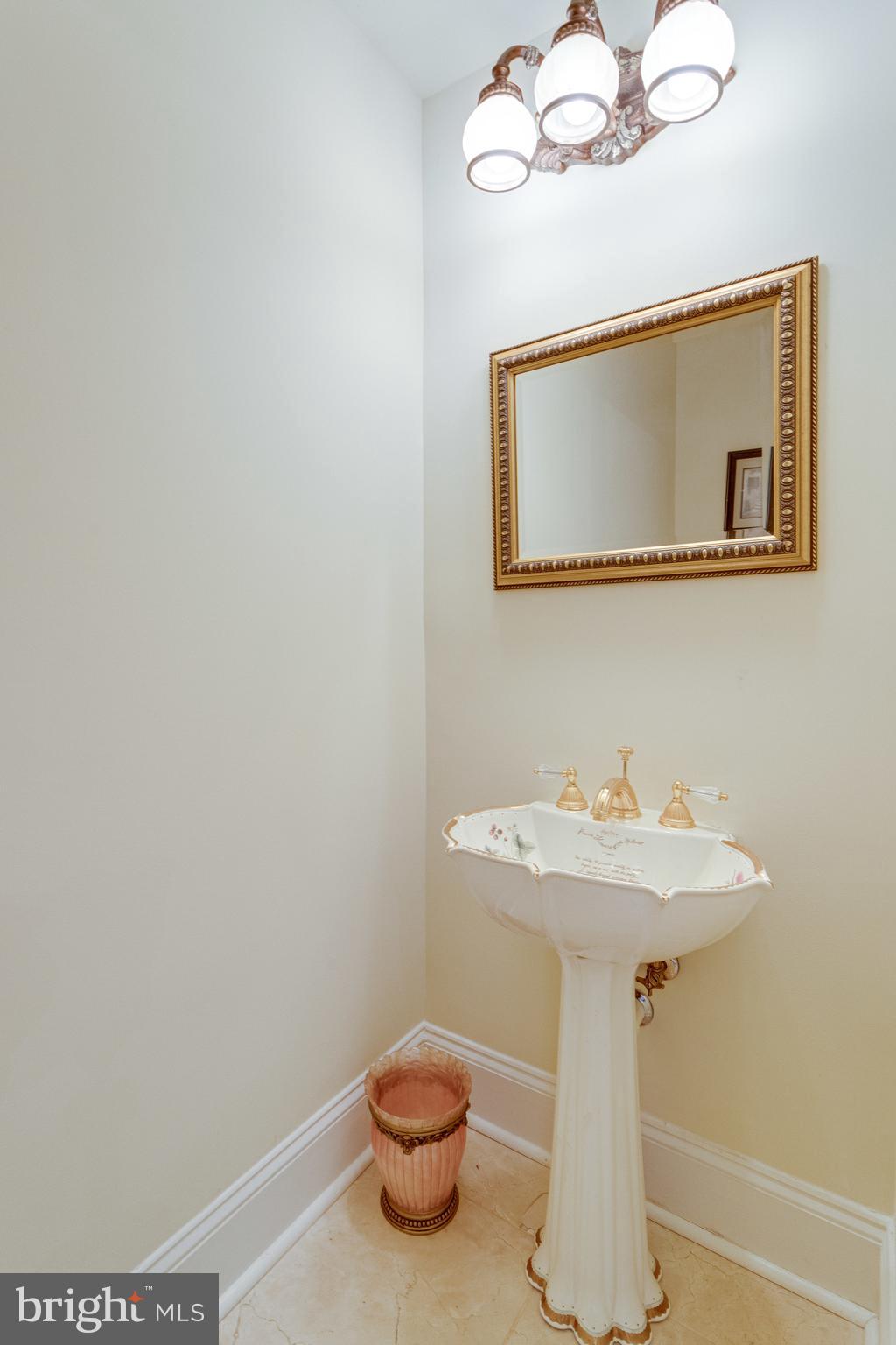 GEORGETOWN MANOR ESTATES - Residential