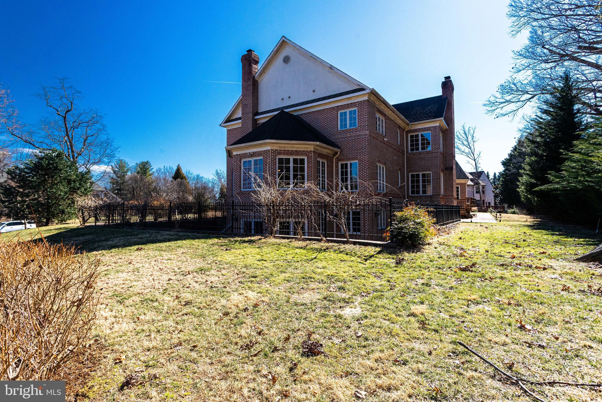 GEORGETOWN MANOR ESTATES - Residential