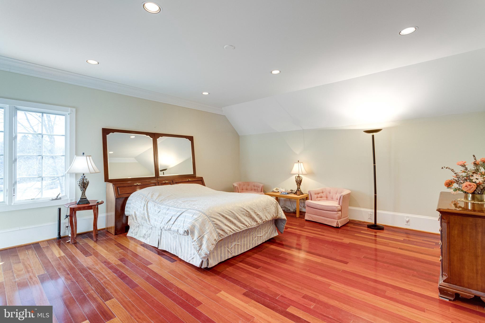 GEORGETOWN MANOR ESTATES - Residential