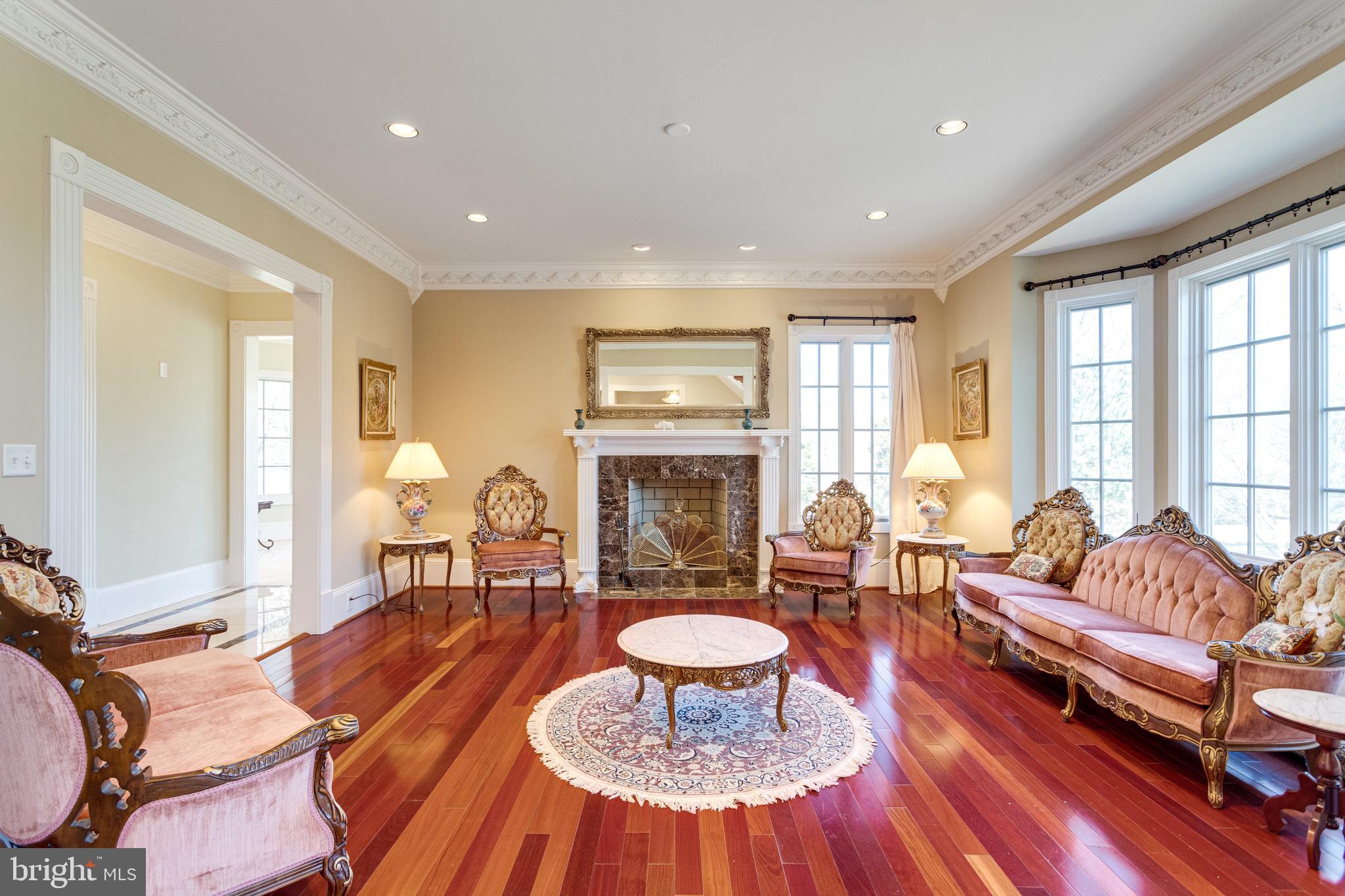 GEORGETOWN MANOR ESTATES - Residential