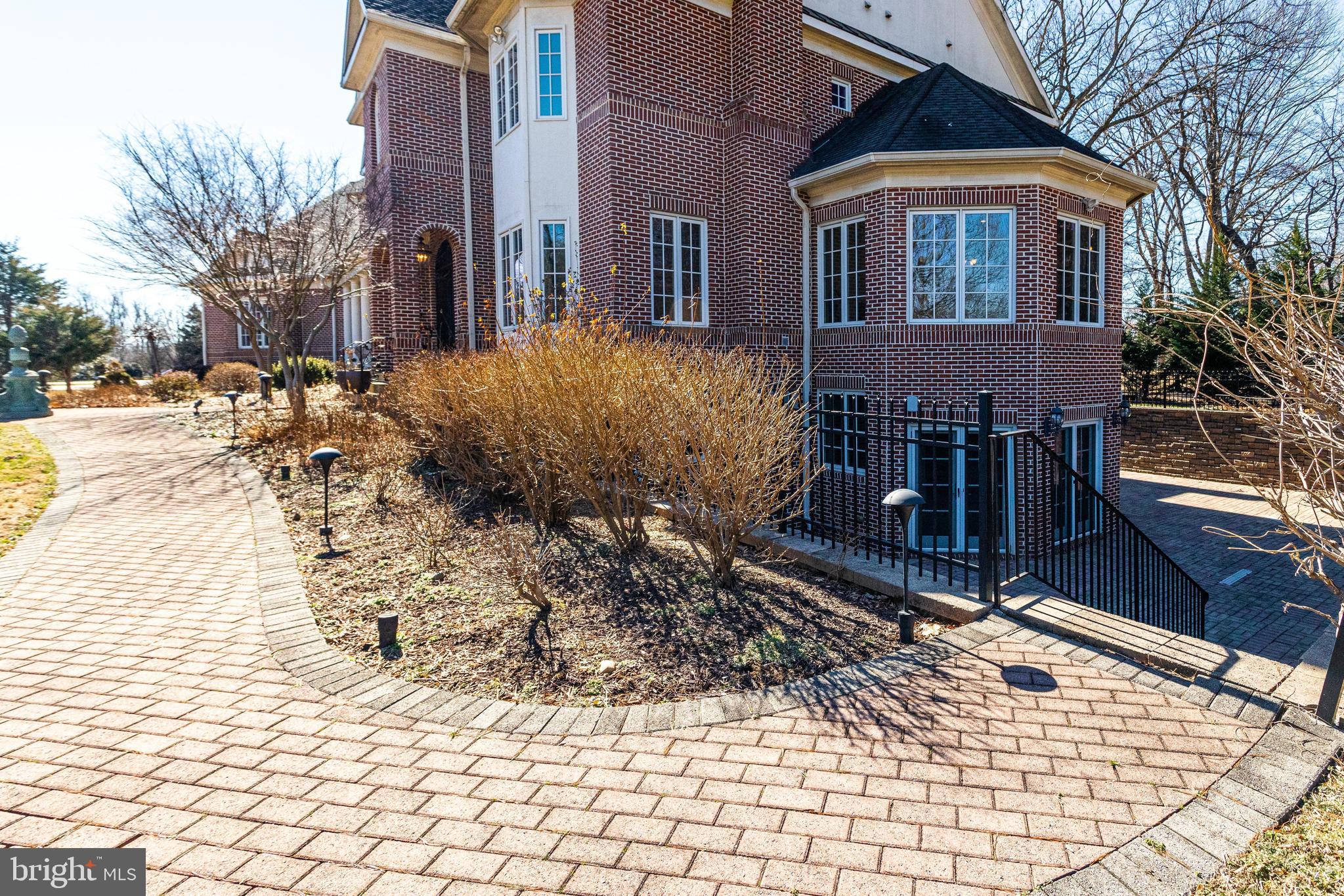 GEORGETOWN MANOR ESTATES - Residential