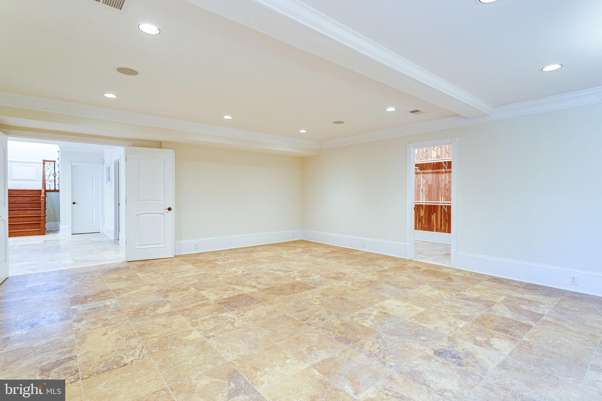 GEORGETOWN MANOR ESTATES - Residential