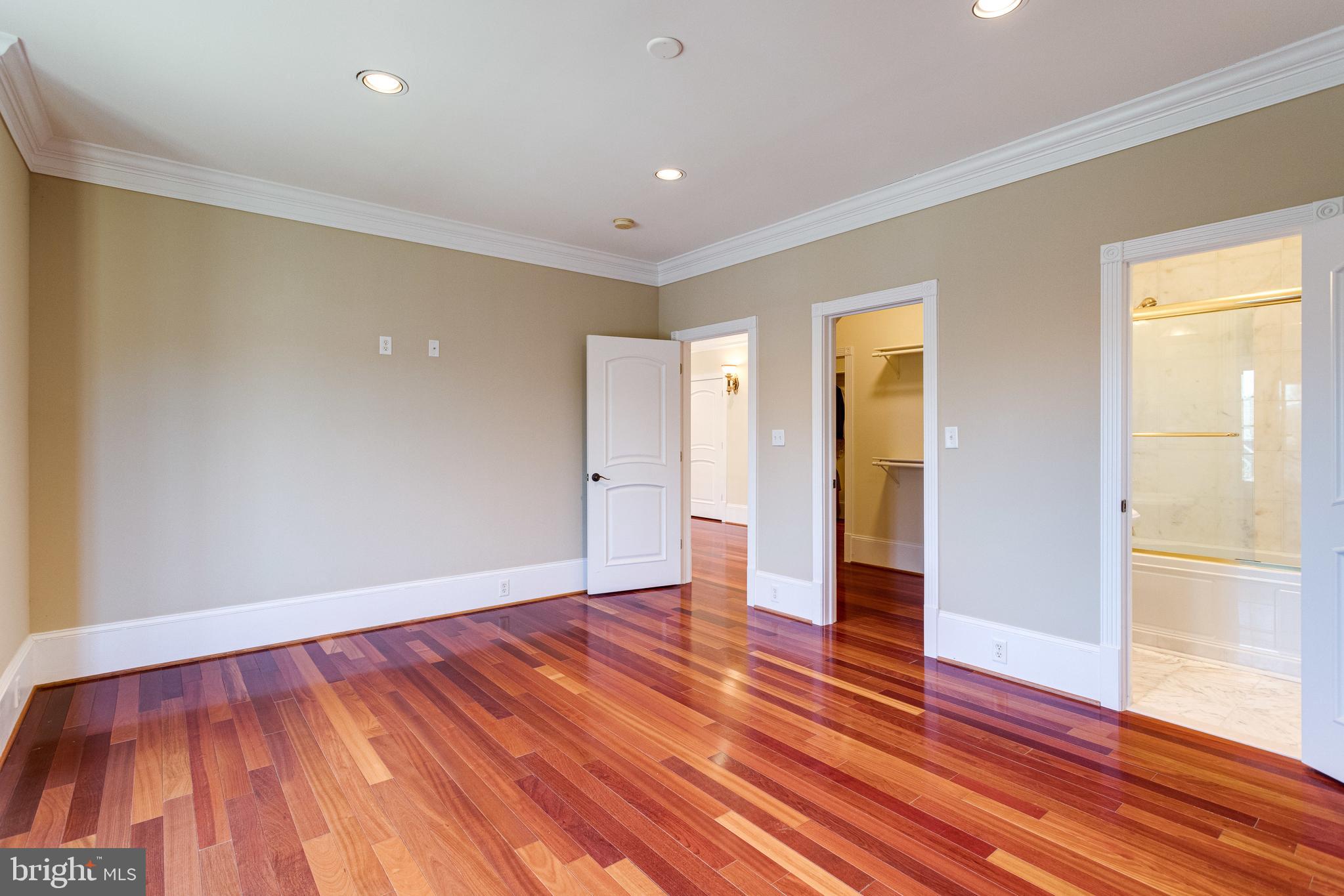 GEORGETOWN MANOR ESTATES - Residential