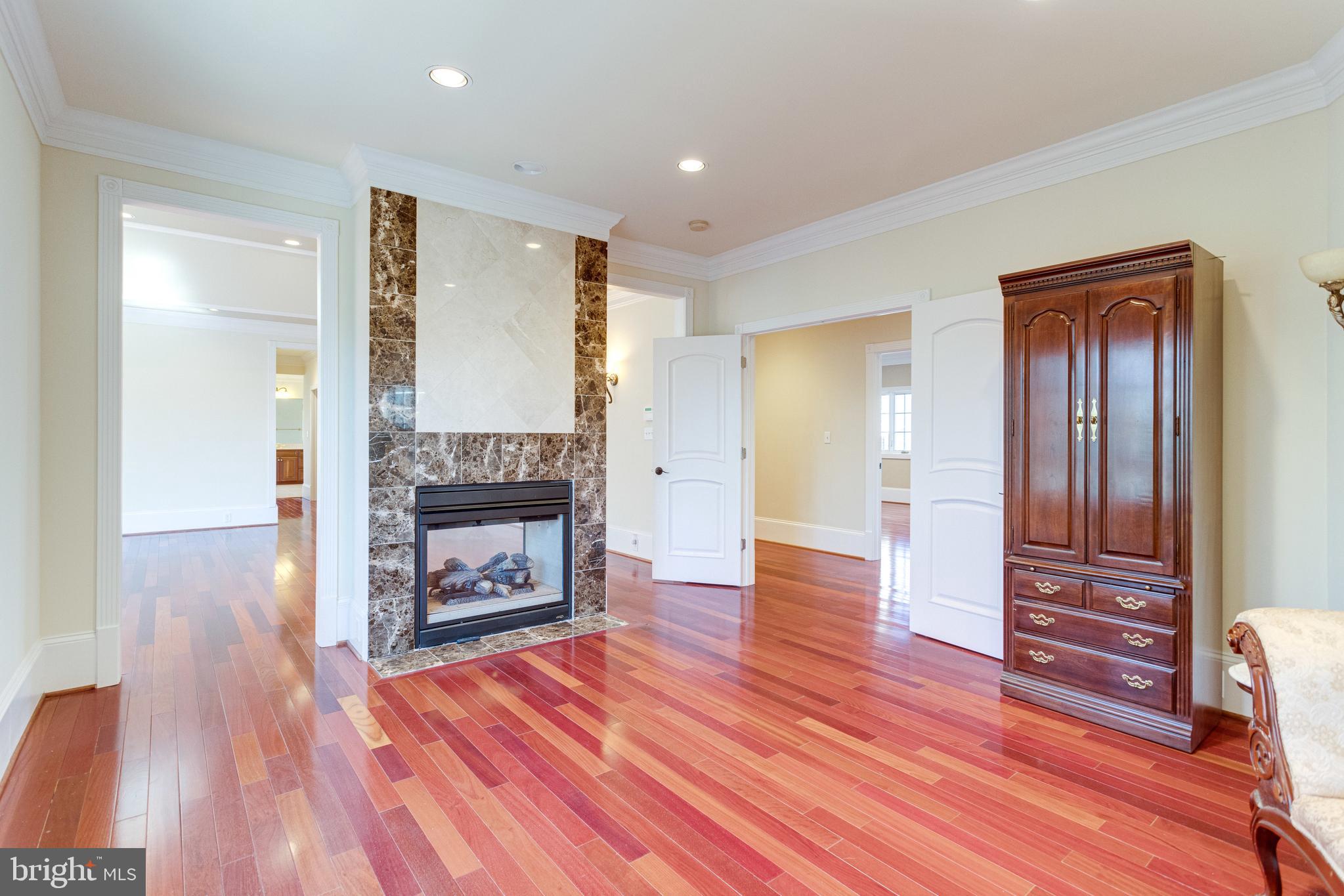 GEORGETOWN MANOR ESTATES - Residential