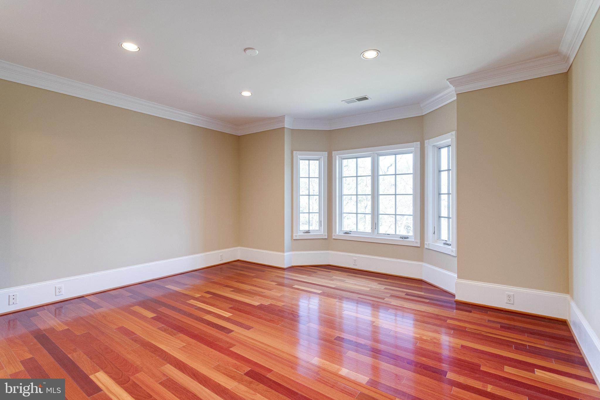 GEORGETOWN MANOR ESTATES - Residential