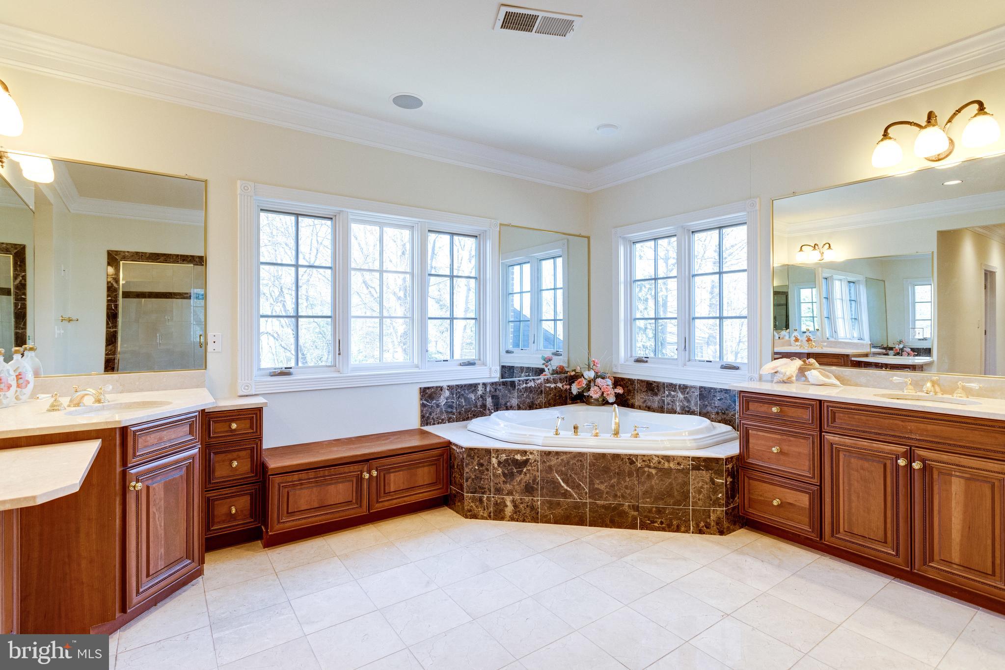 GEORGETOWN MANOR ESTATES - Residential