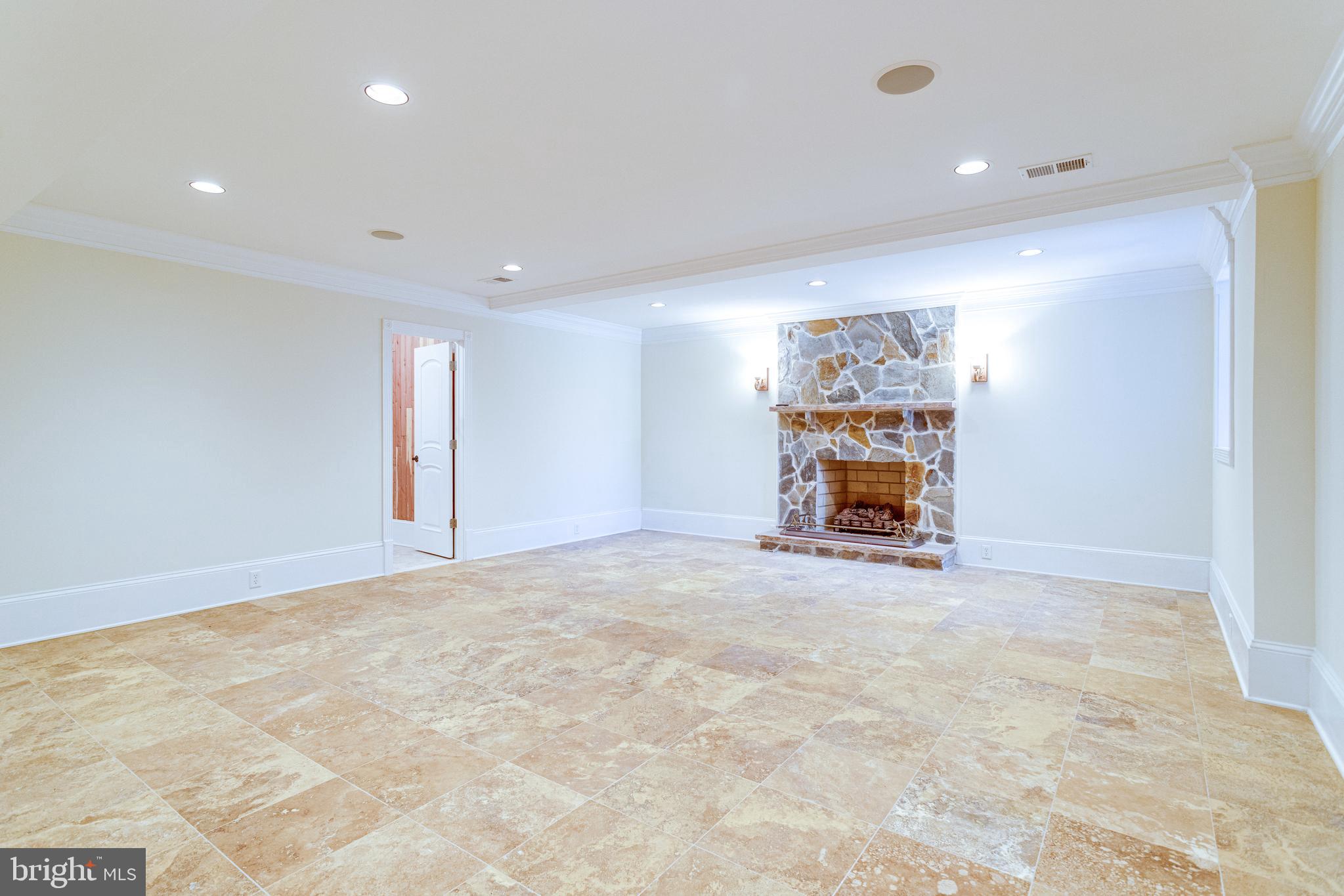 GEORGETOWN MANOR ESTATES - Residential