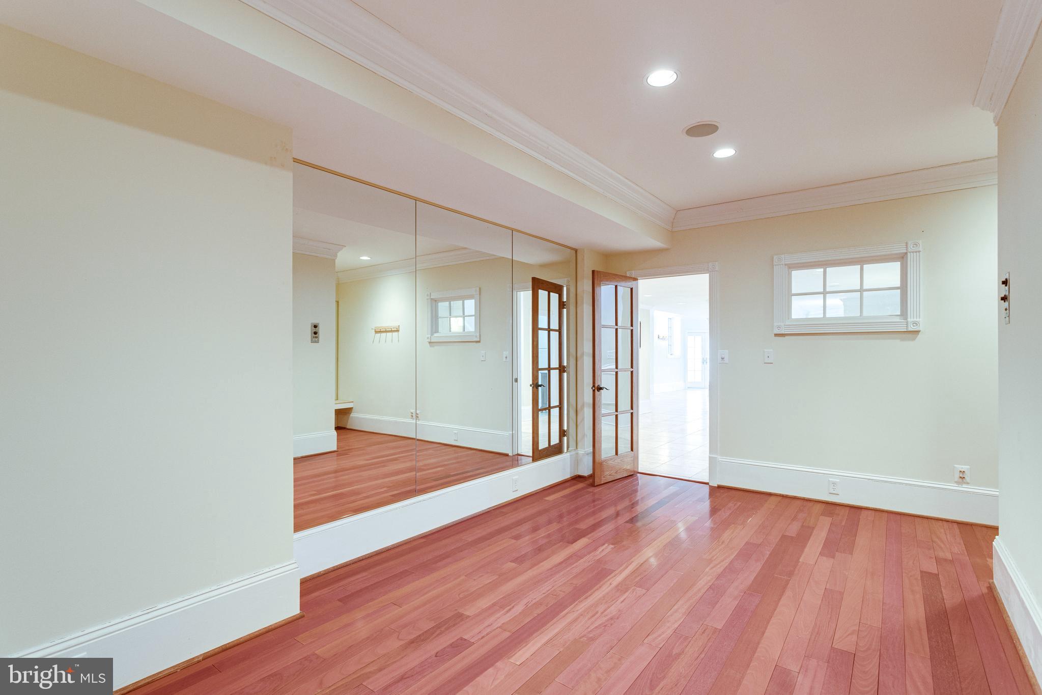 GEORGETOWN MANOR ESTATES - Residential