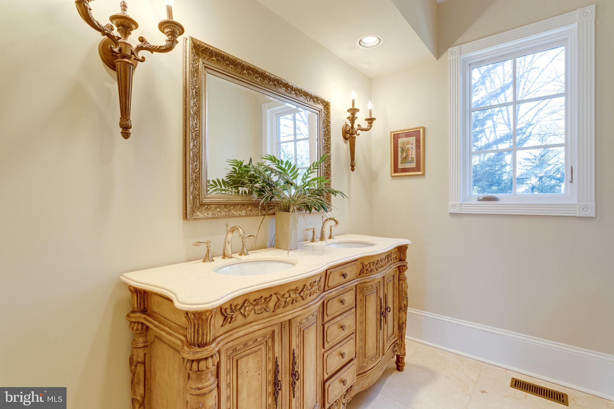 GEORGETOWN MANOR ESTATES - Residential