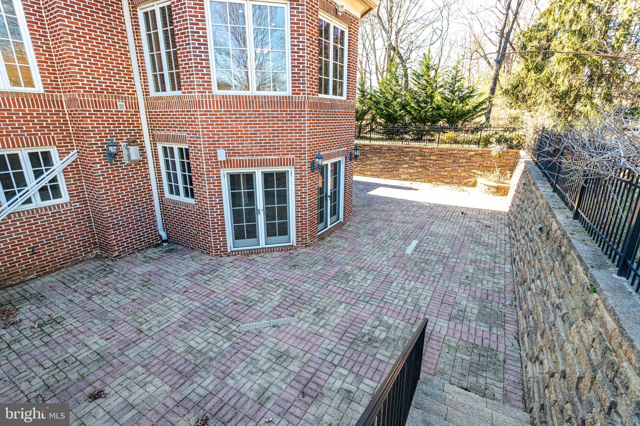 GEORGETOWN MANOR ESTATES - Residential