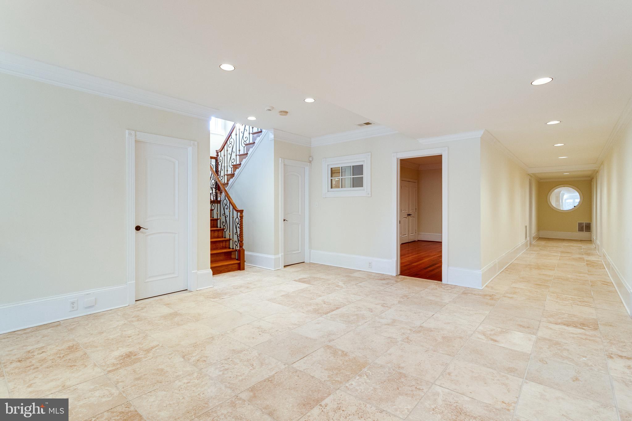 GEORGETOWN MANOR ESTATES - Residential