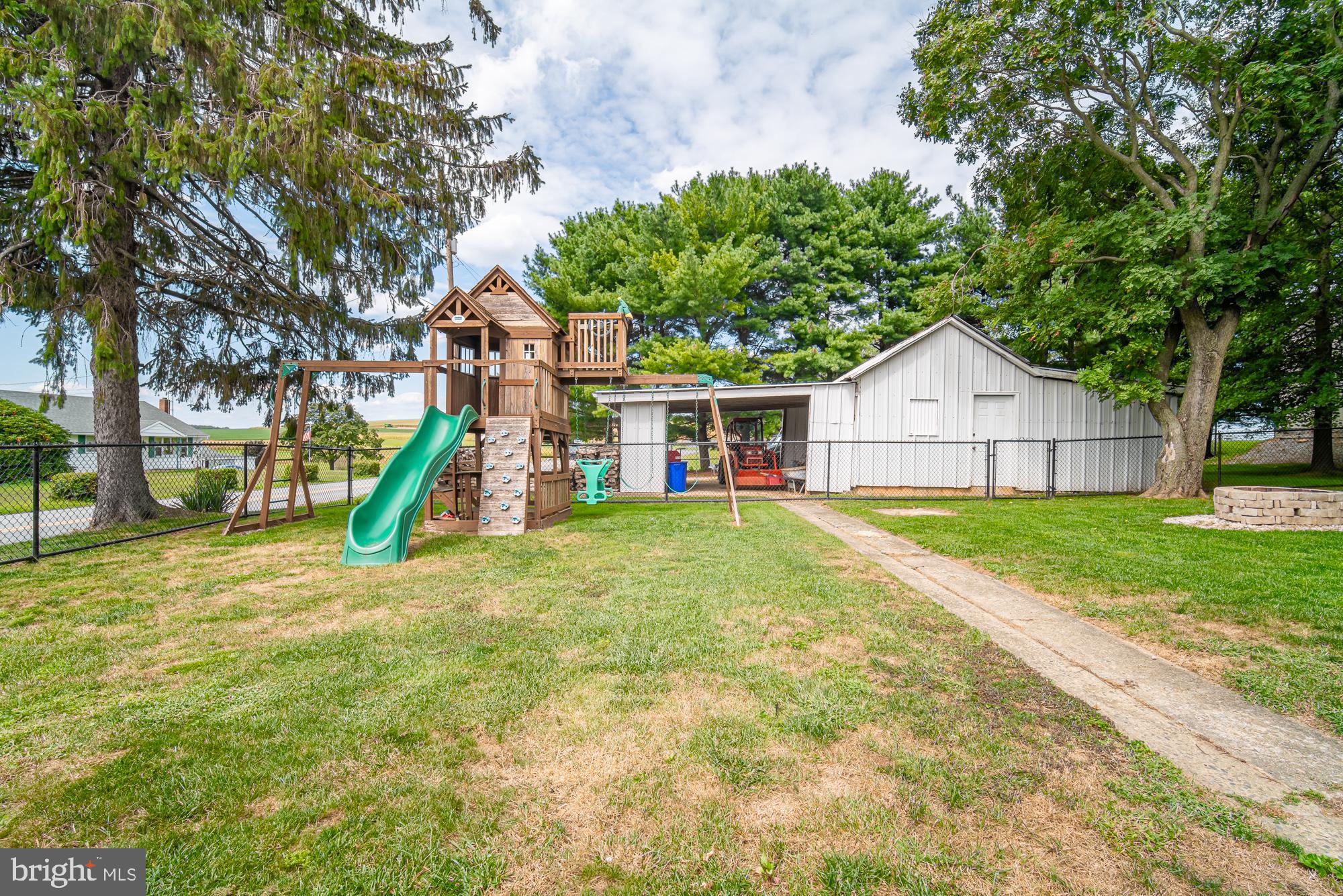 LOWER WINDSOR TWP - Residential