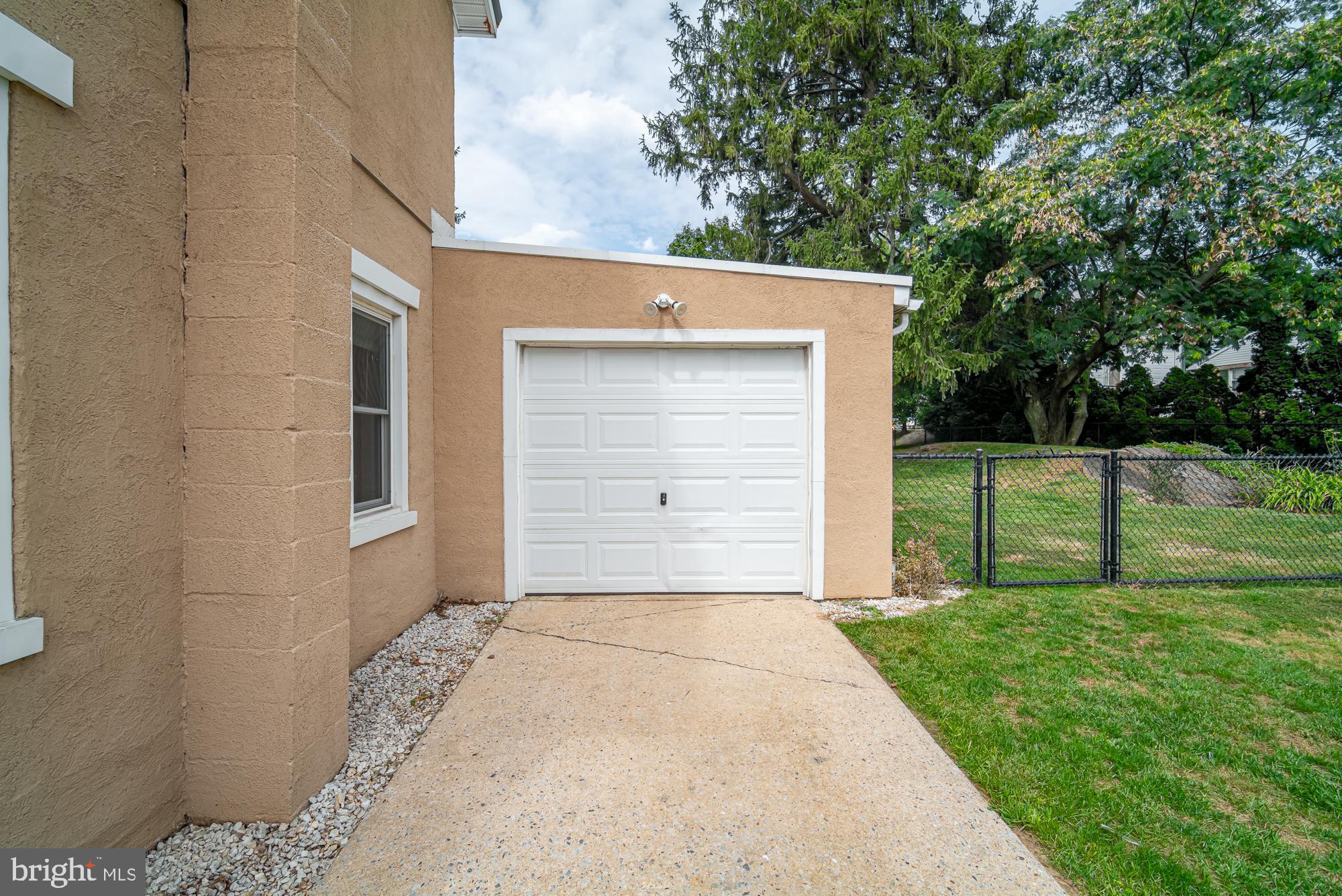 LOWER WINDSOR TWP - Residential