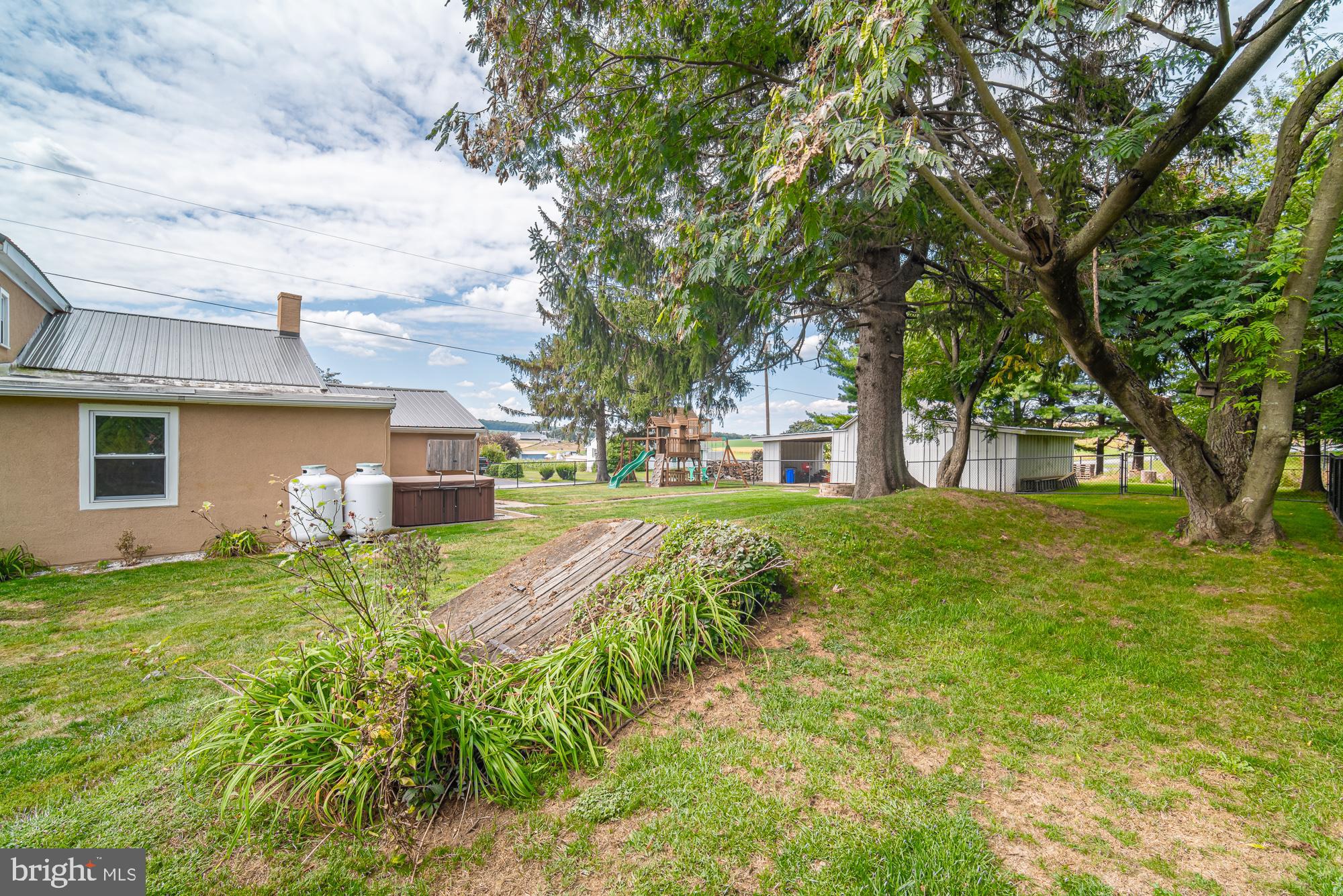 LOWER WINDSOR TWP - Residential