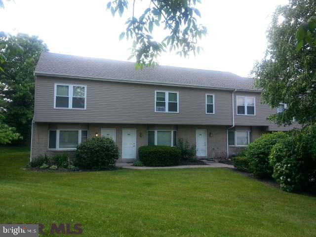 In 2011 the complex had a new roof, new windows, new doors, and new siding. A few units have been upgraded with new carpet and ceramic tile. This complex is rented to grads and professionals with a low turn over rate. Please call for more information. The 11 Units consist of two 1 bedrooms, Three 3 Bedrooms, and six two bedrooms.