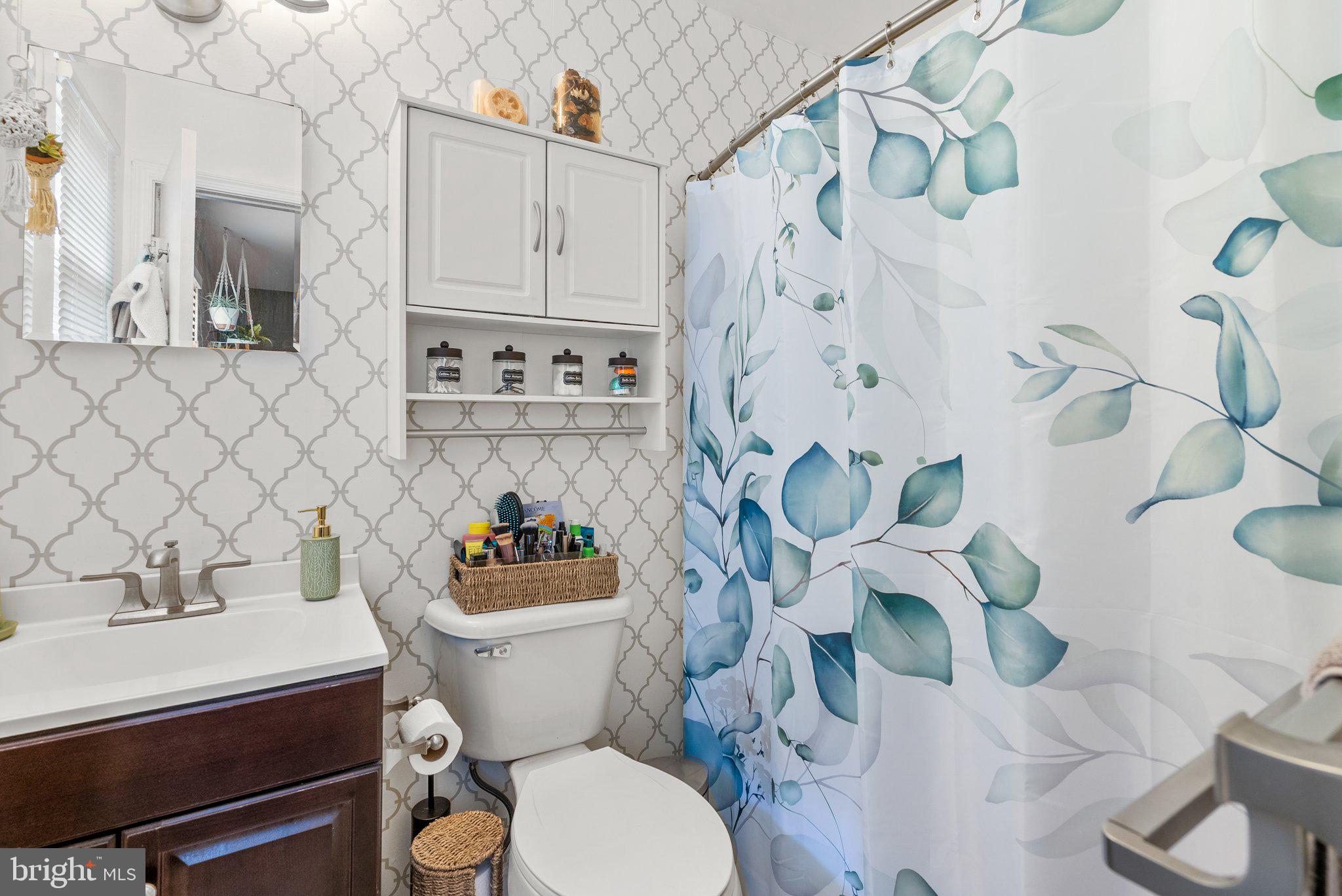 ENGLANDTOWNE - Residential